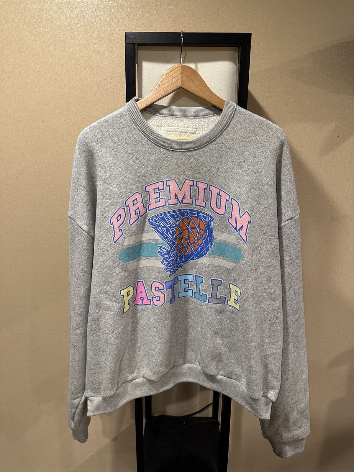 Kanye West Pastelle x Kanye West X Complex Con Exclusive Grey Crewneck Size US XL / EU 56 / 4 - 13 Thumbnail