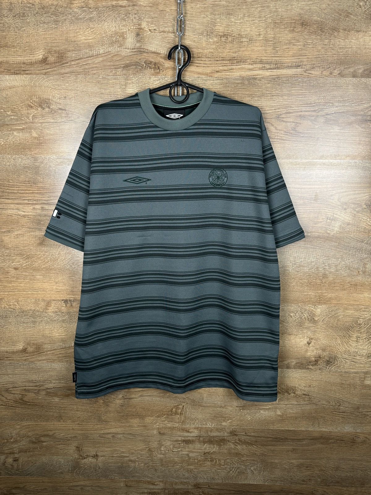 Umbro × Vintage Mens Vintage Umbro Celtic FC T-shirt soccer jersey tee rare Size US XL / EU 56 / 4 - 1 Thumbnail
