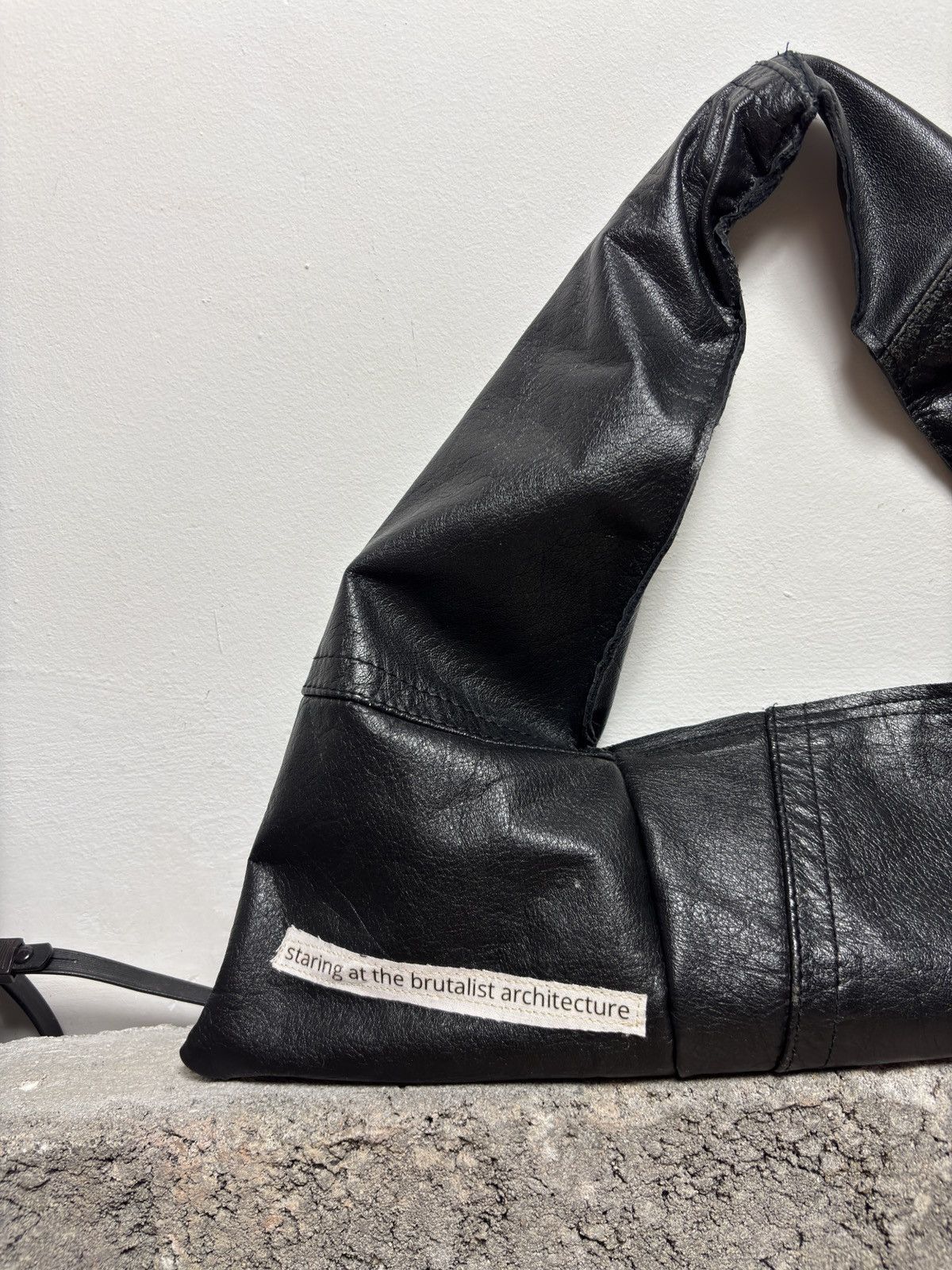 Designer Hobo leather bag black avant garde Size ONE SIZE - 3 Thumbnail