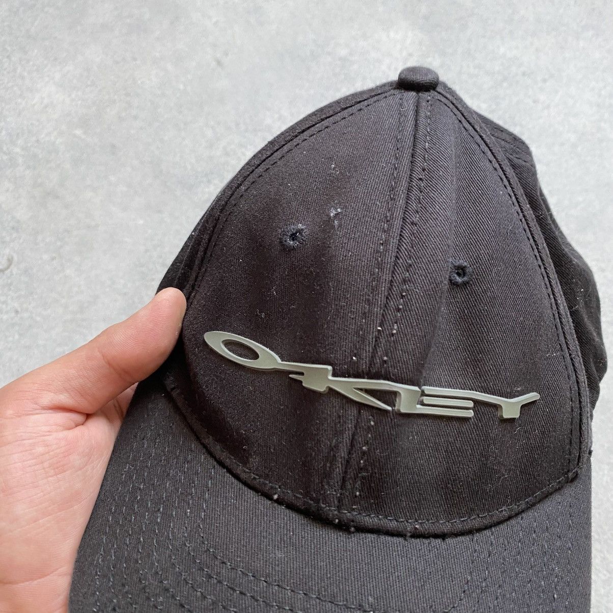 Oakley Vintage Oakley Cap Black Embroidered Logo Y2K Streetwear Size ONE SIZE - 5 Thumbnail