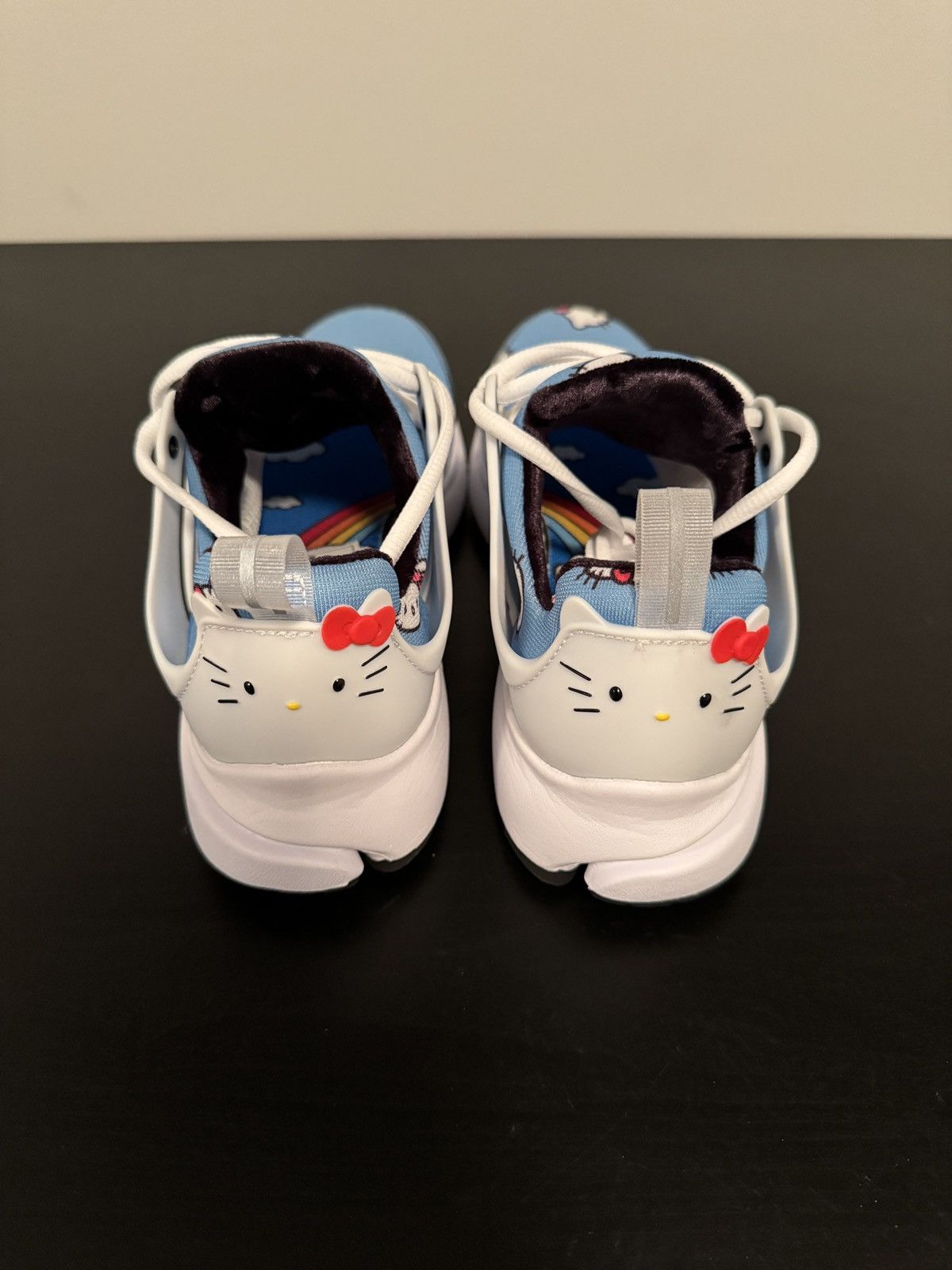 Nike NIKE AIR PRESTO HELLO KITTY Size US 5 / EU 37 - 4 Thumbnail
