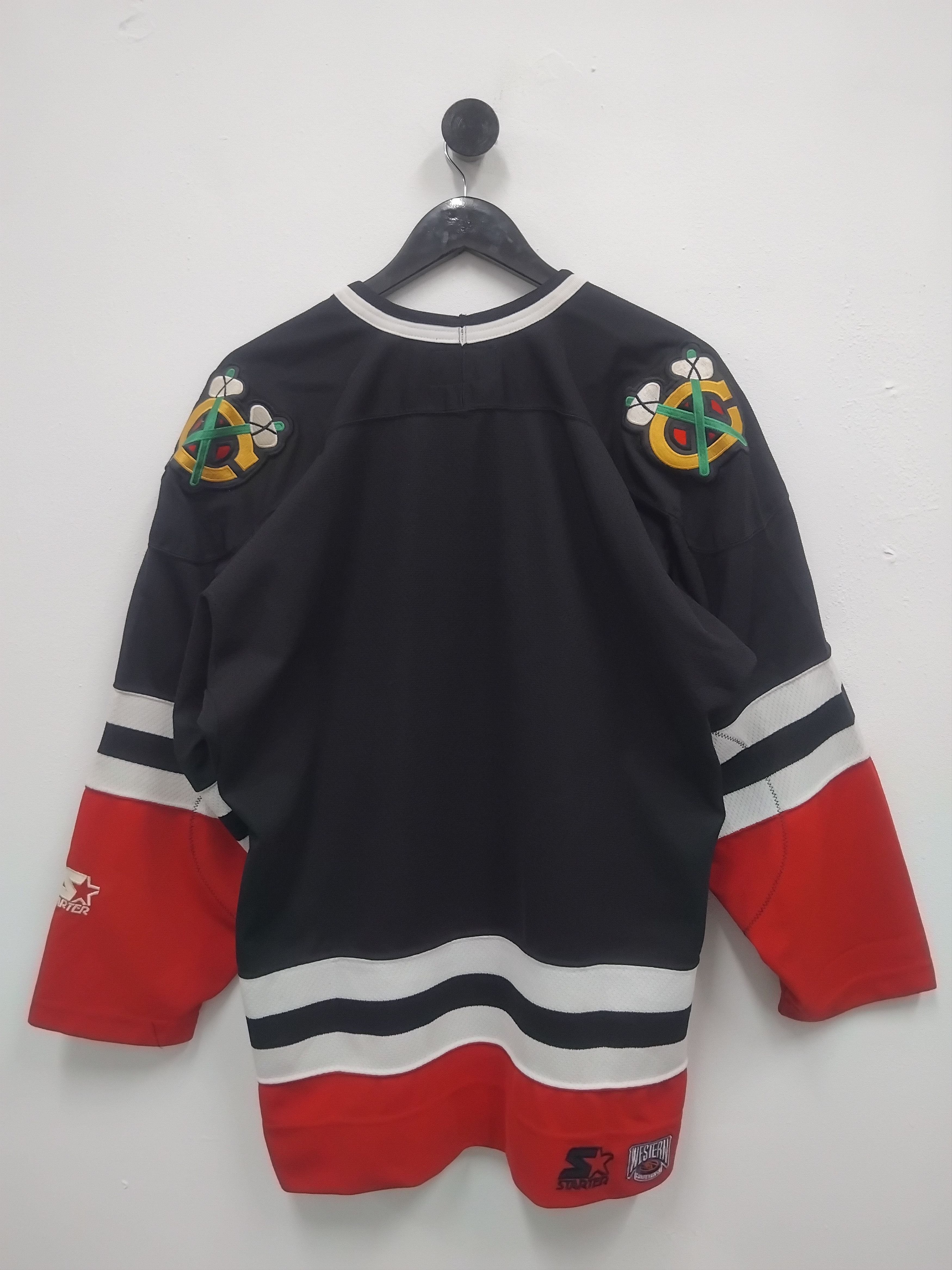 Blackhawk! Vintage BLACKHAWKS nhl starter Jersey Size US M / EU 48-50 / 2 - 13 Thumbnail