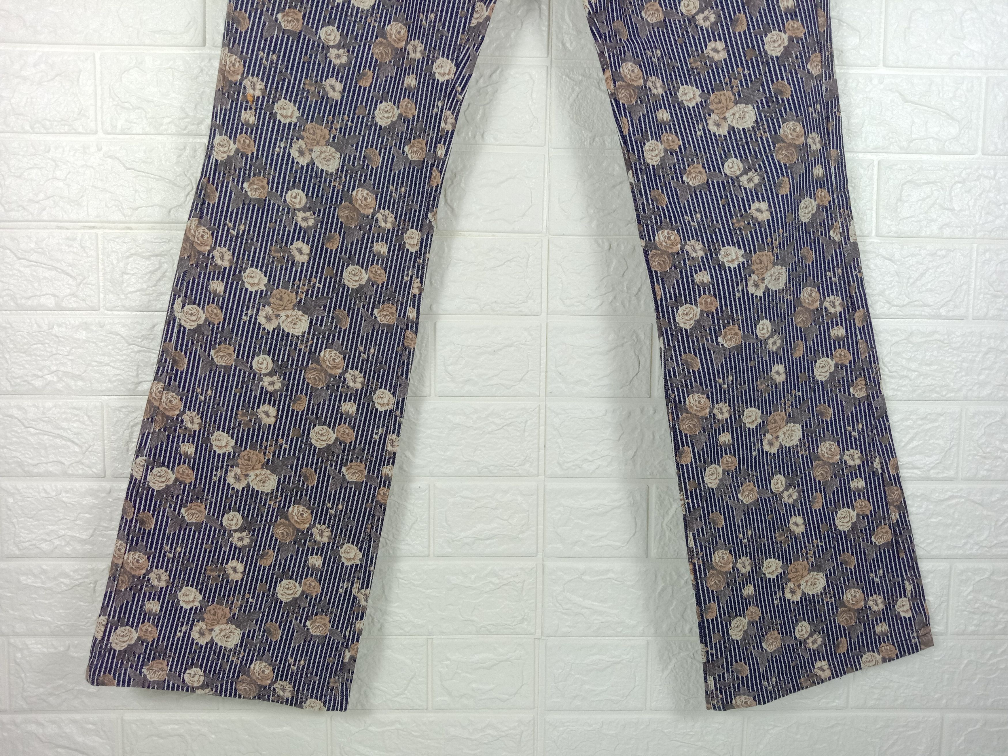 Japanese Brand Vintage Japanese Art Striped Full Printed Floral Flare Jeans Size US 30 / EU 46 - 4 Thumbnail