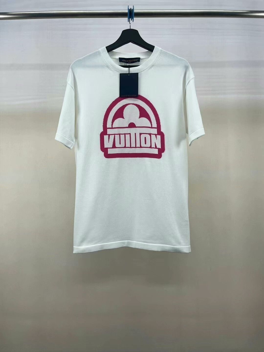 Louis Vuitton louis vuitton white logo knit t-shirt Size L / US 10 / IT 46 - 1 Thumbnail