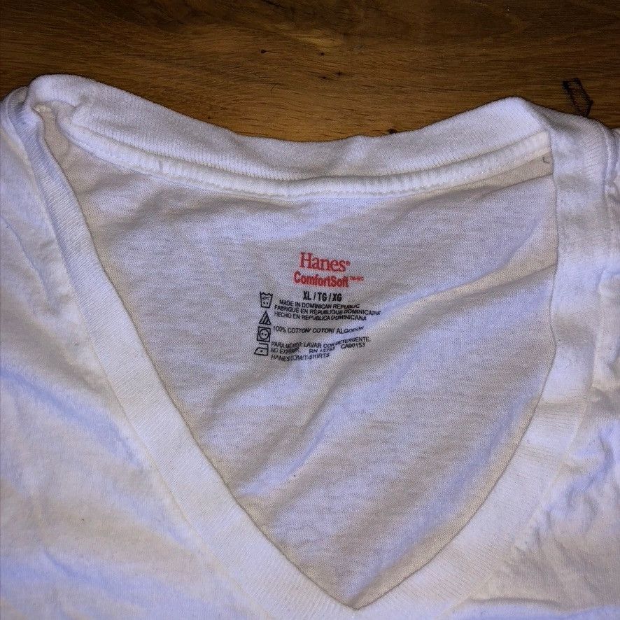 Hanes Hanes Men's Classic White T-shirt Size XL Size US XL / EU 56 / 4 - 2 Thumbnail
