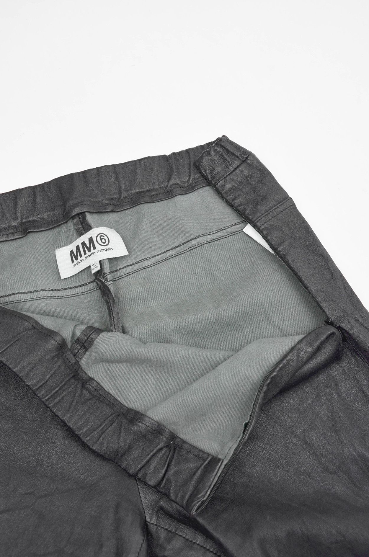 Maison Margiela MM6 Maison Margiela Unisex Faux Leather Pants – Size 44 Size 30" / US 8 / IT 44 - 4 Thumbnail