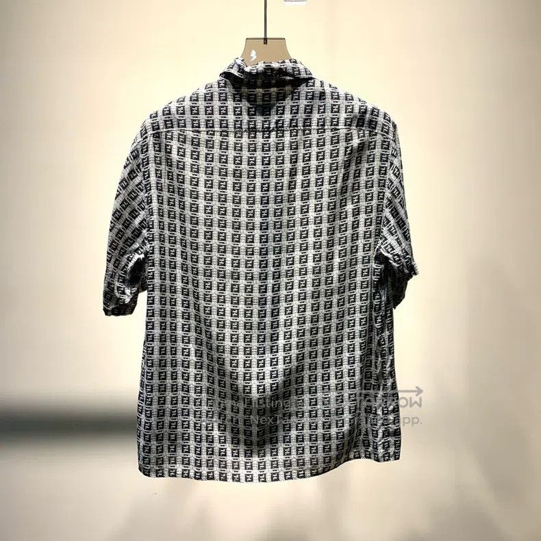 Fendi Fendi size 39 Letter Printed Pattern Short Sleeve Shirt Size US XXS / EU 40 - 2 Thumbnail
