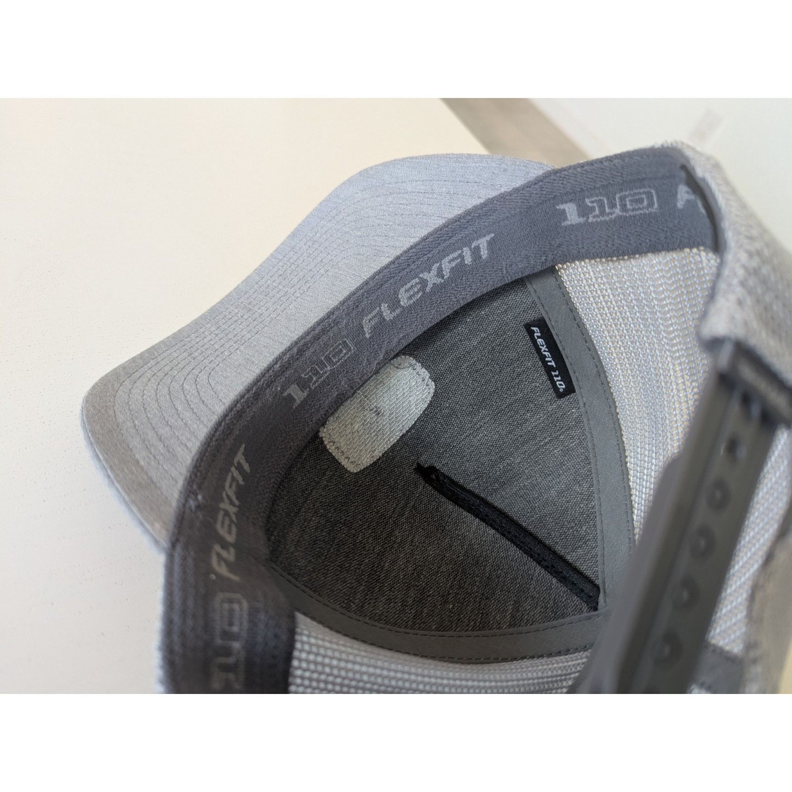 TravisMathew Travis Mathew Golf Hat Snapback Mesh Pineapple Grey Size ONE SIZE - 8 Thumbnail