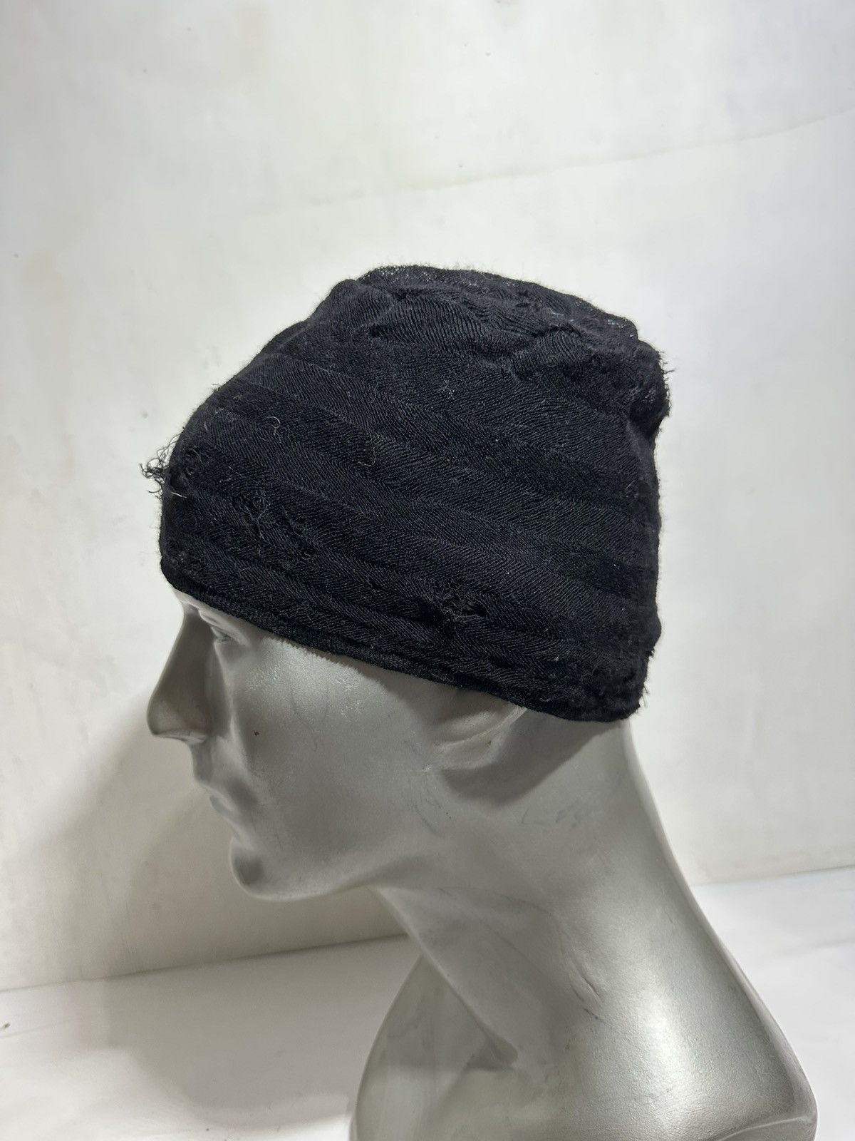 Japanese Brand Vingt Et Un Tokyo Distressed Beanie hats Size ONE SIZE - 7 Thumbnail