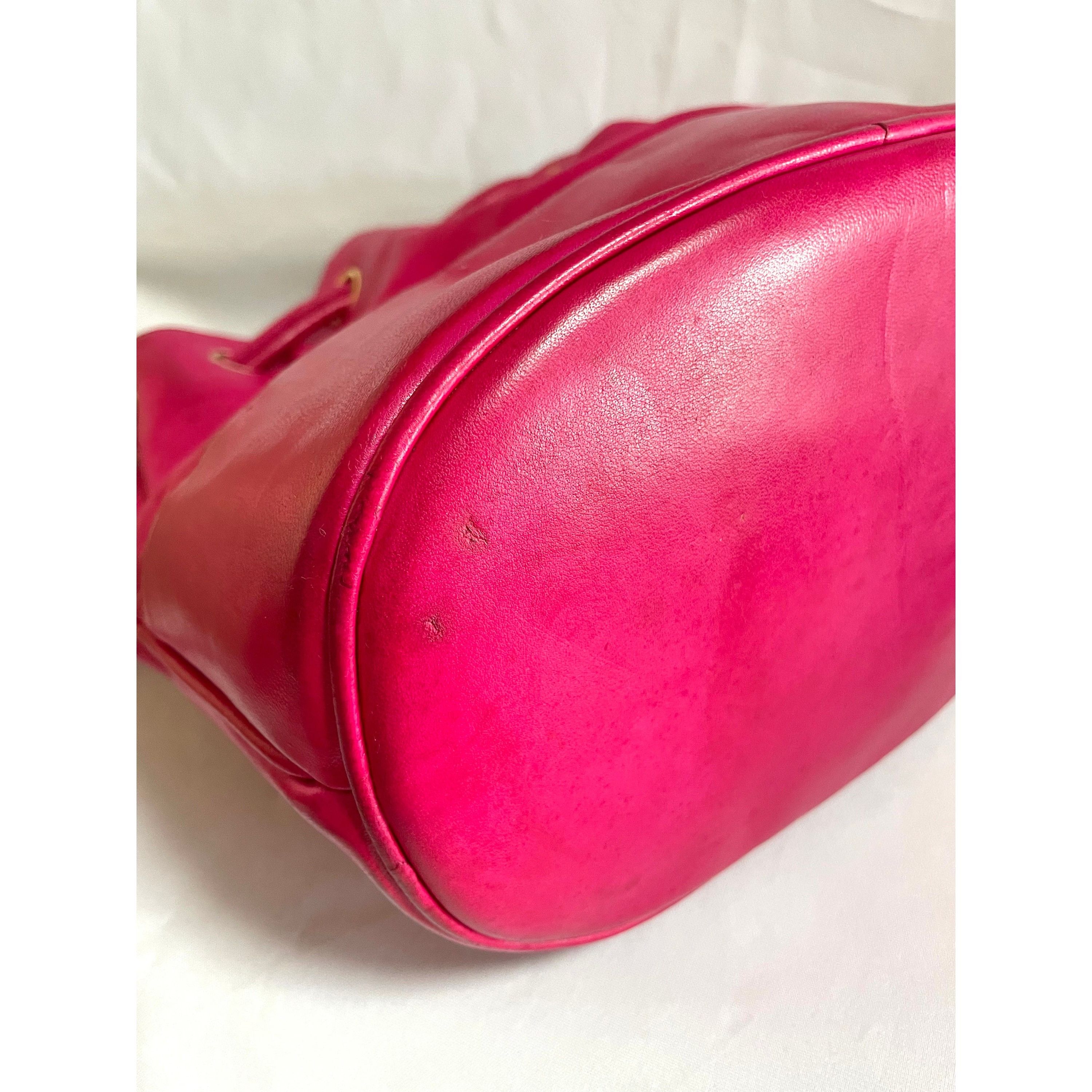 Chanel Vintage CHANEL fusia pink lambskin hobo bucket shoulder bag Size ONE SIZE - 9 Thumbnail