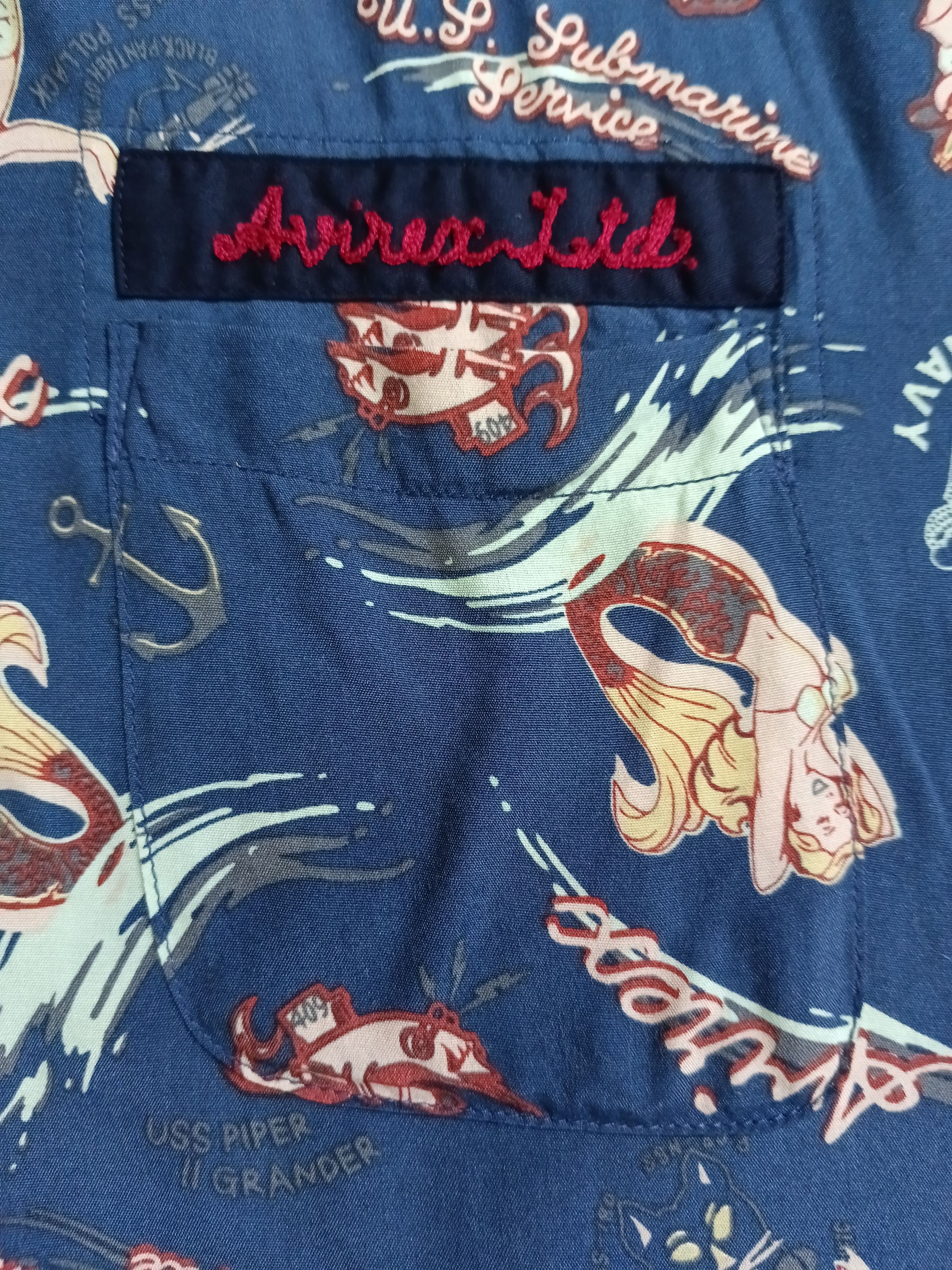 Avirex RARE🔥AVIREX X USN FULLPRINT BUTTON UP Size US L / EU 52-54 / 3 - 7 Thumbnail