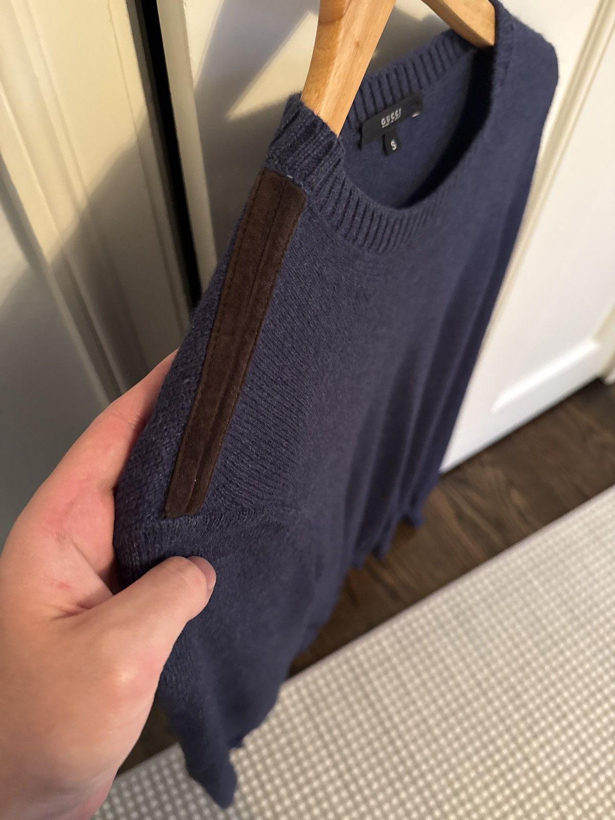Gucci Gucci silk/alpaca sweater with suede details. Size US S / EU 44-46 / 1 - 2 Thumbnail