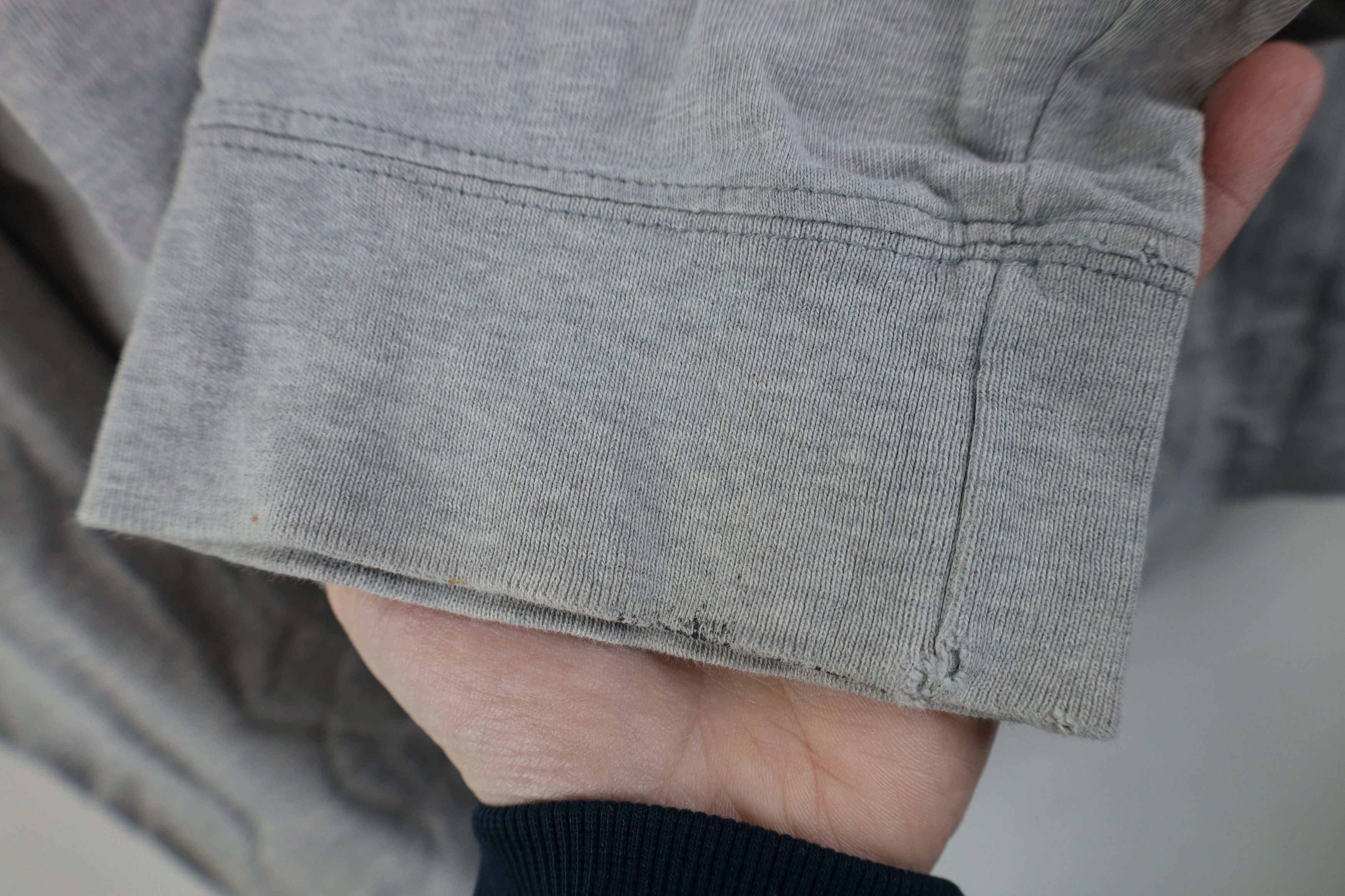 Abercrombie & Fitch Vintage 90s Abercrombie & Fitch Long Sleeve Pocket T-Shirt Size US L / EU 52-54 / 3 - 10 Thumbnail