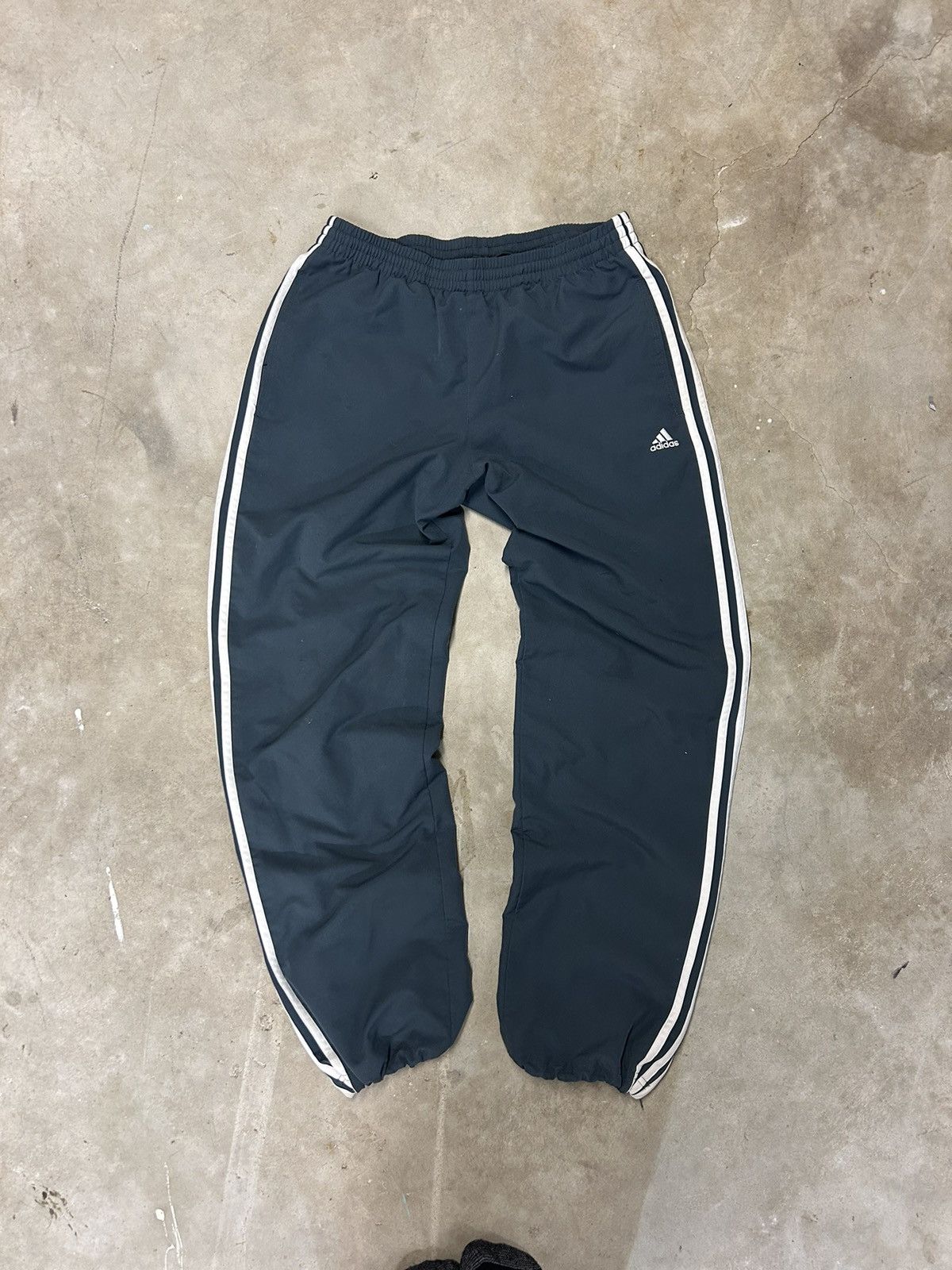 Adidas × Vintage Adidas Vintage 2000s Parachute Track Pants Baggy Y2K Size US 32 / EU 48 - 1 Thumbnail
