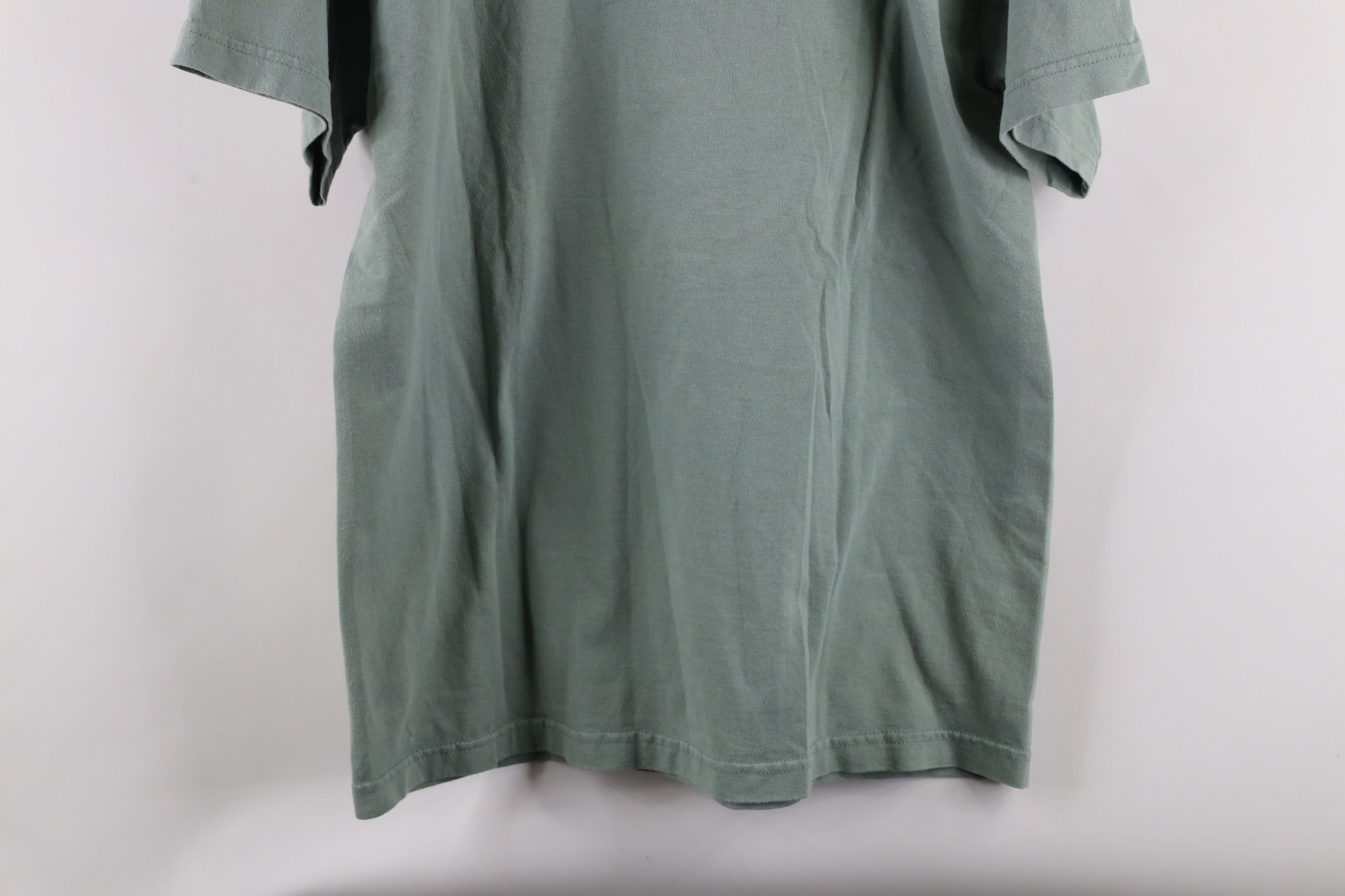 Vintage Vintage 90s Streetwear Out West Virginia T-Shirt Green USA Size US L / EU 52-54 / 3 - 10 Thumbnail