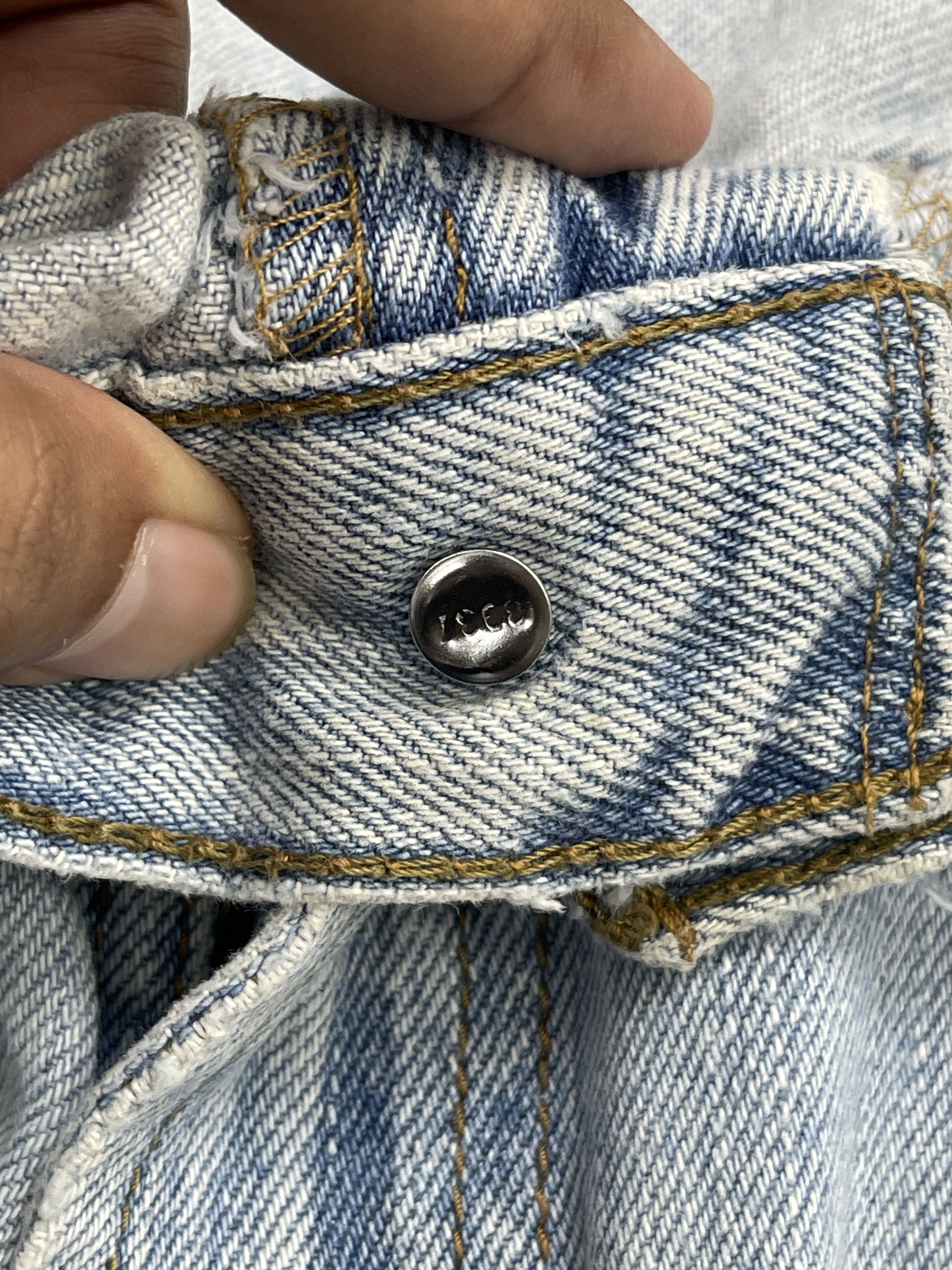 Levi's × Vintage Vintage Levis 505 Lightwash Jeans DP2490 Size US 36 / EU 52 - 12 Thumbnail