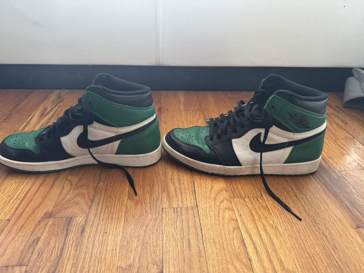 Nike Jordan 1 Retro High Pine Green Size US 12 / EU 45 - 1 Thumbnail