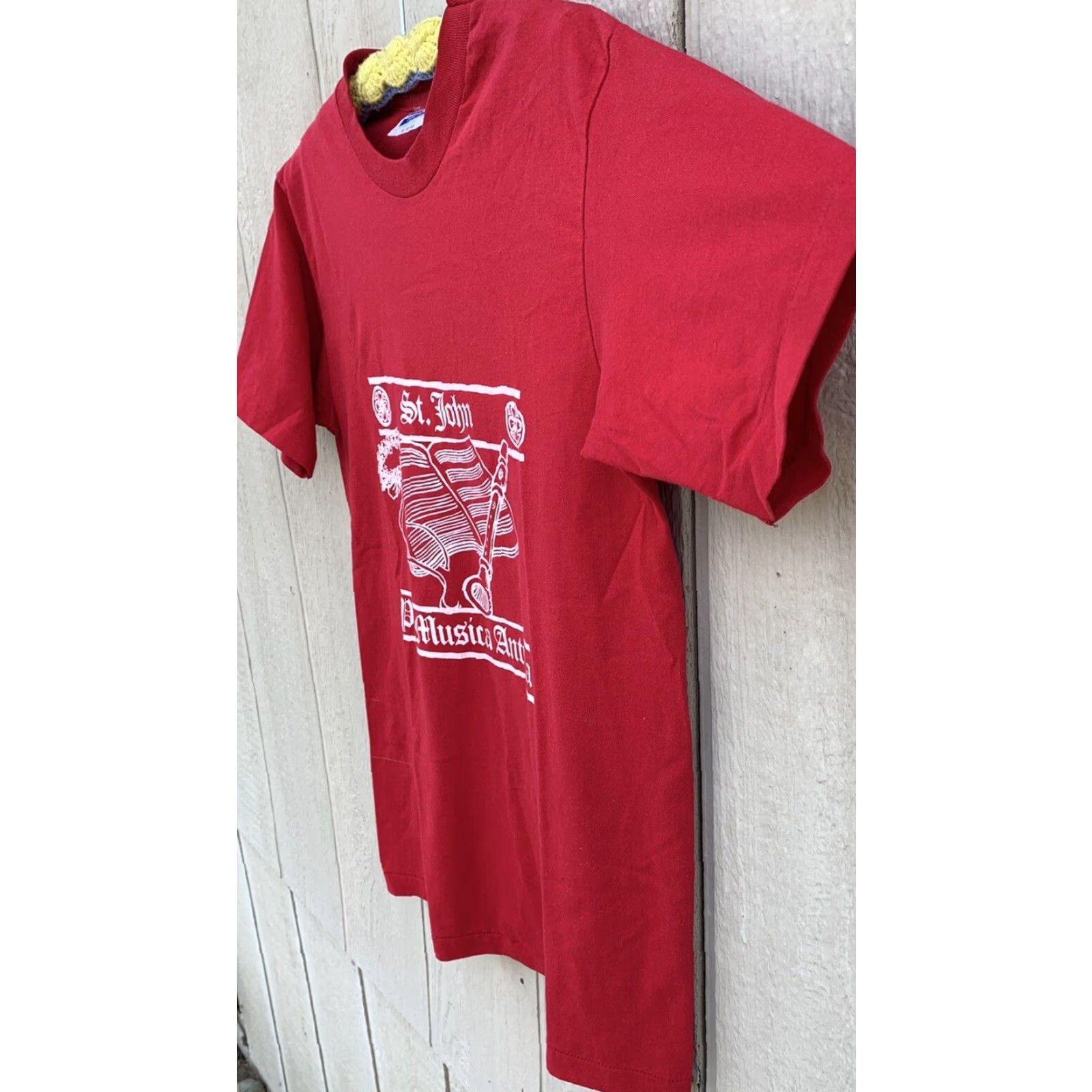 Hanes VINTAGE Hanes St. John Pro Musica Antigua T-Shirt Graphic Tee M Red Mens 1980s Size US M / EU 48-50 / 2 - 4 Thumbnail
