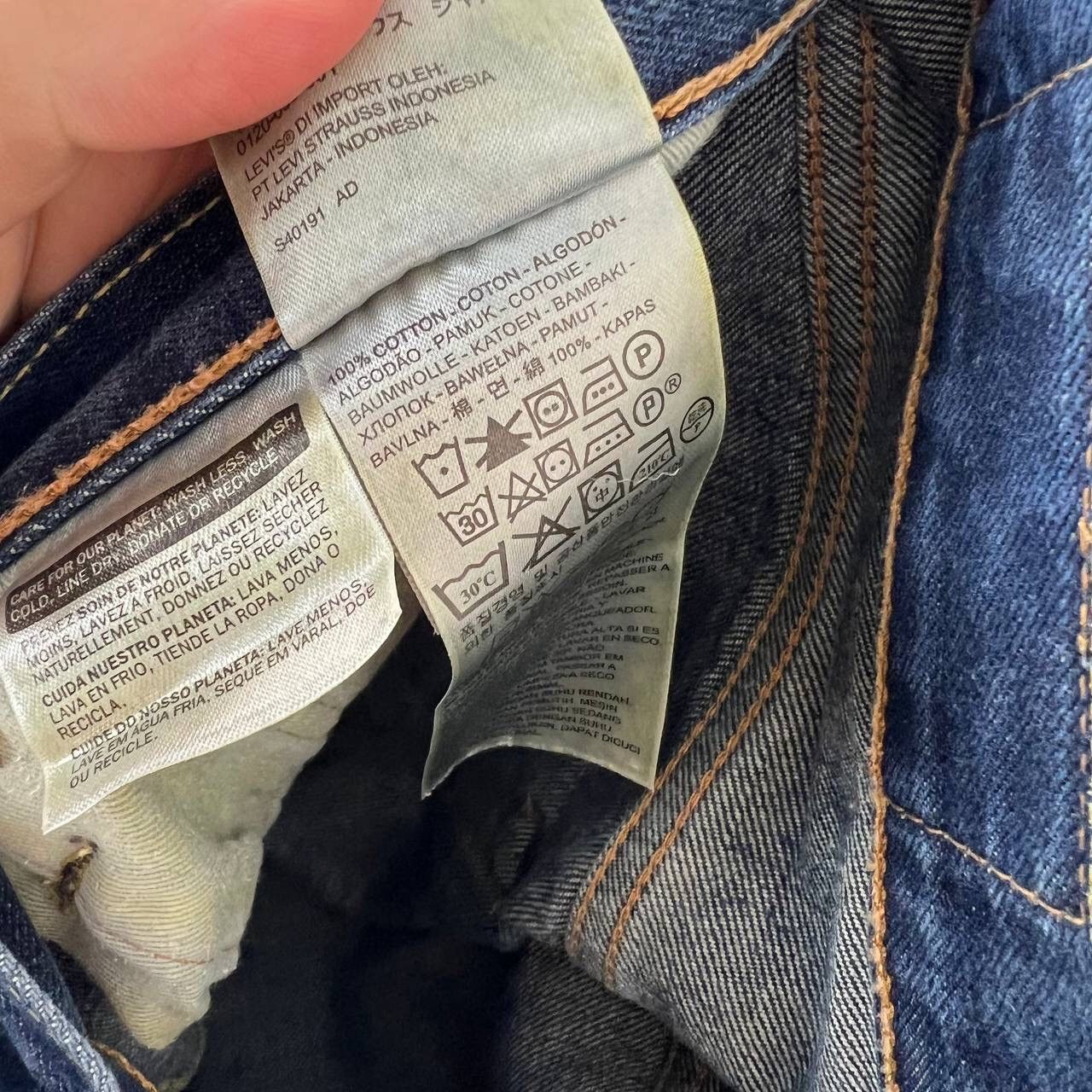 Levi's Y2K Levi’s Vintage Pants Jeans Baggy Denim Navy Blue Size US 33 - 7 Thumbnail