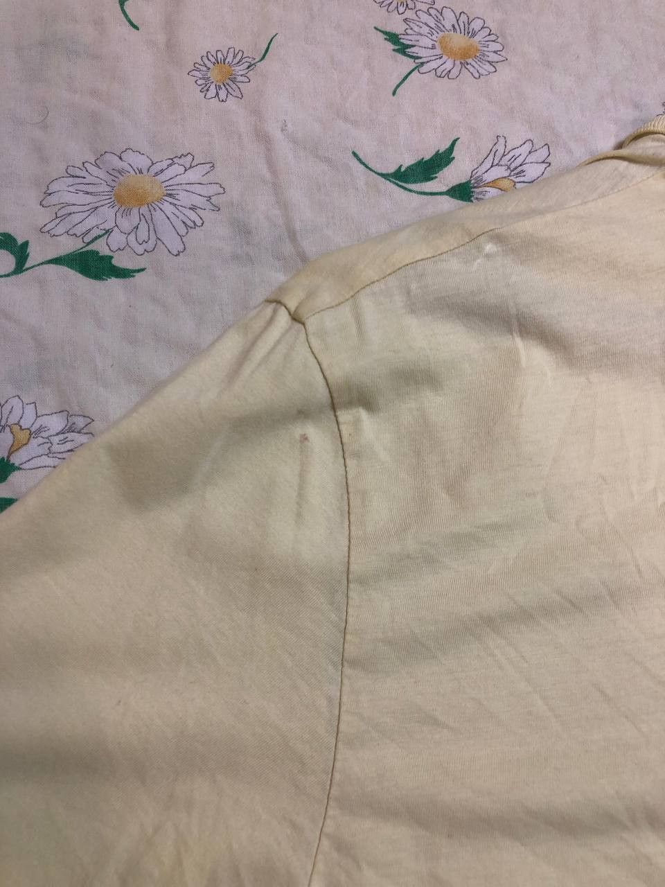 Yves Saint Laurent Vintage 90s Yves Saint Laurent YSL t-shirt rare retro hype Size US L / EU 52-54 / 3 - 18 Thumbnail