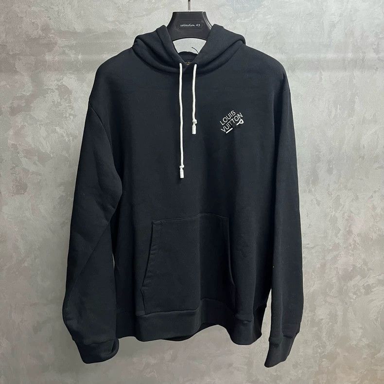 Louis Vuitton Louis Vuitton Black solid monogram logo printed hooded draw Size US XXL / EU 58 / 5 - 1 Thumbnail