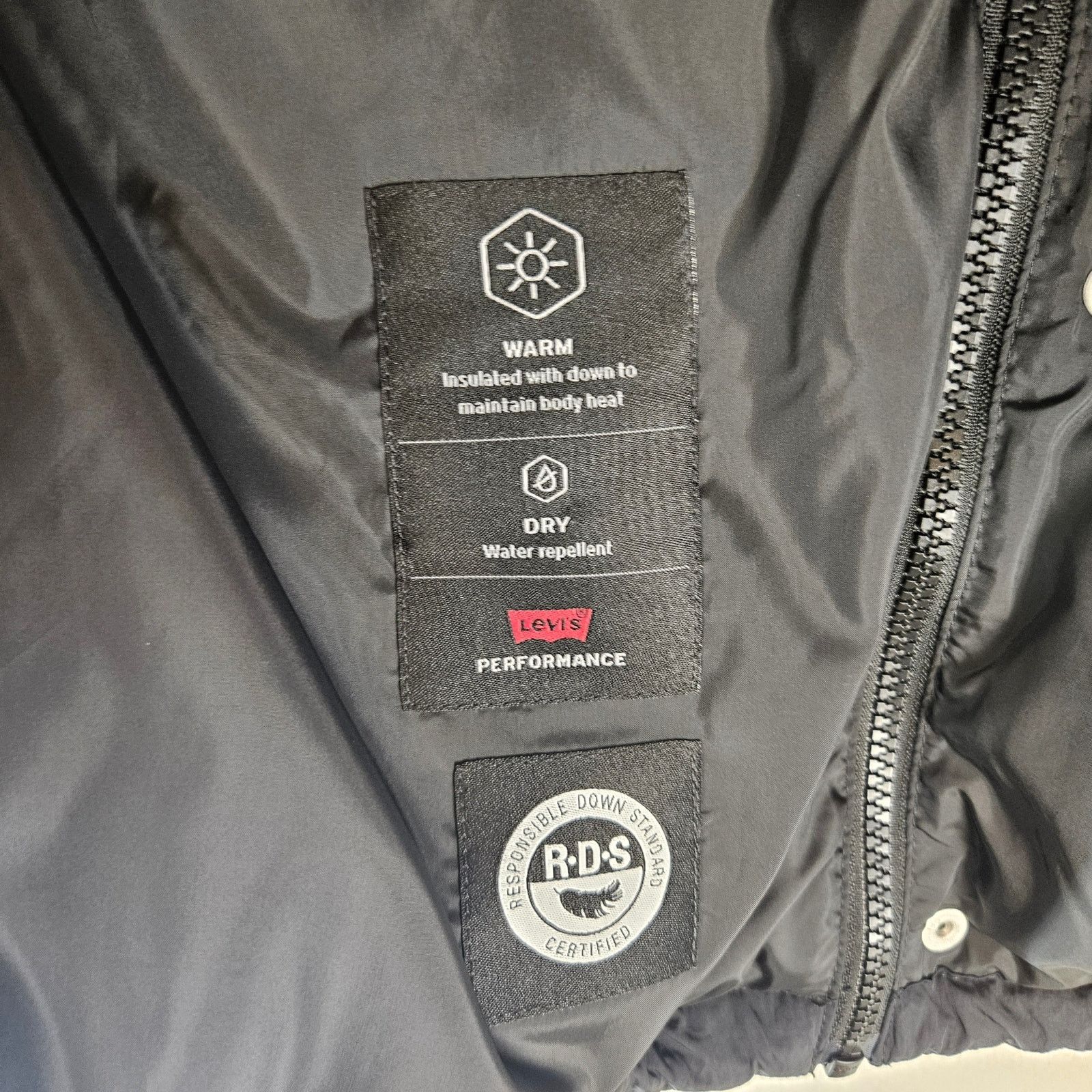 Levi's LEVI'S MEN'S XXL BLACK ROCKRIDGE PUFFER VEST DOWN FULL ZIP Size US XXL / EU 58 / 5 - 7 Thumbnail