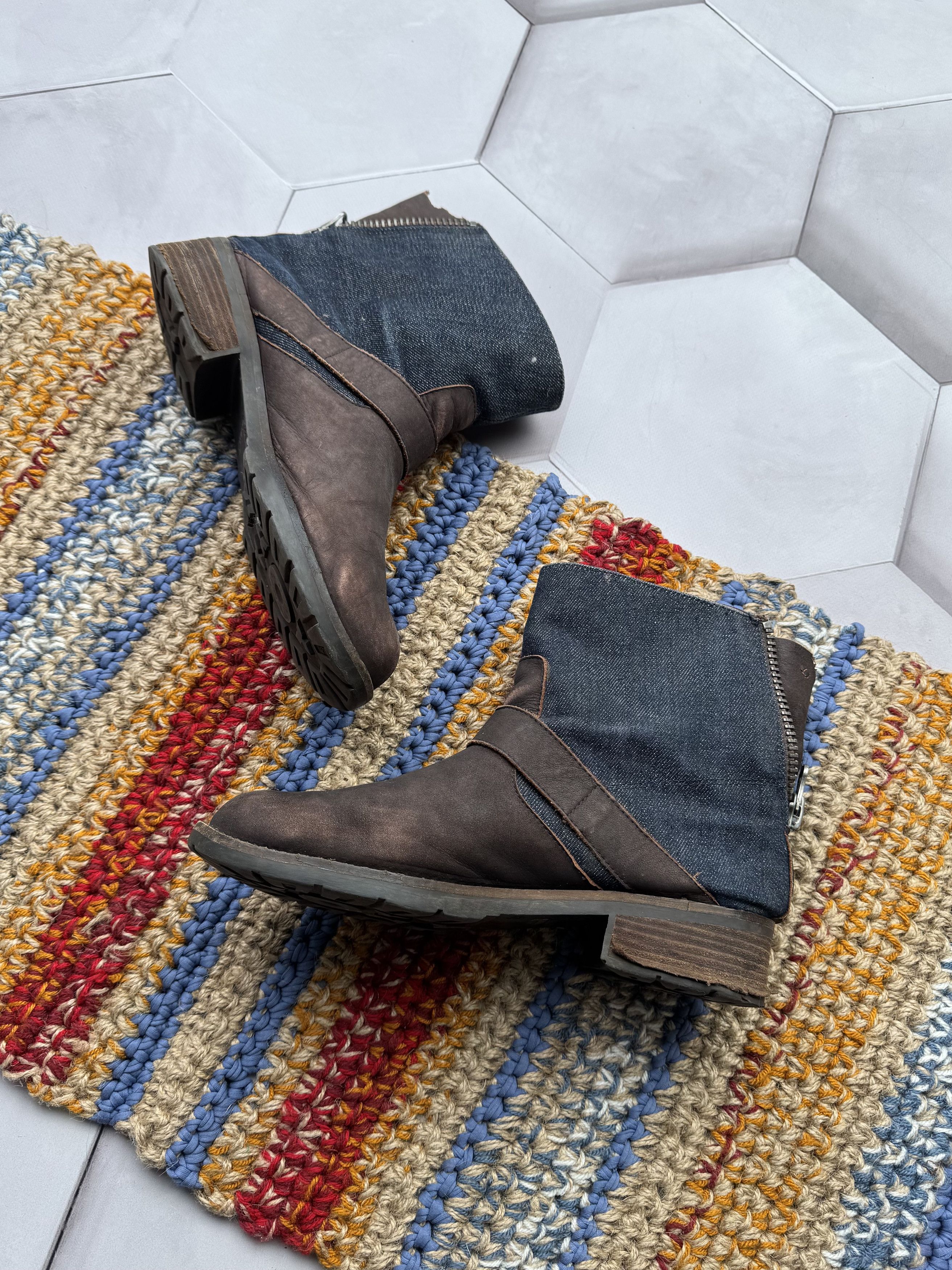 Calvin Klein Calvin Klein Vintage Leather Boots With Strap (E4) Size US 8 / IT 38 - 5 Thumbnail