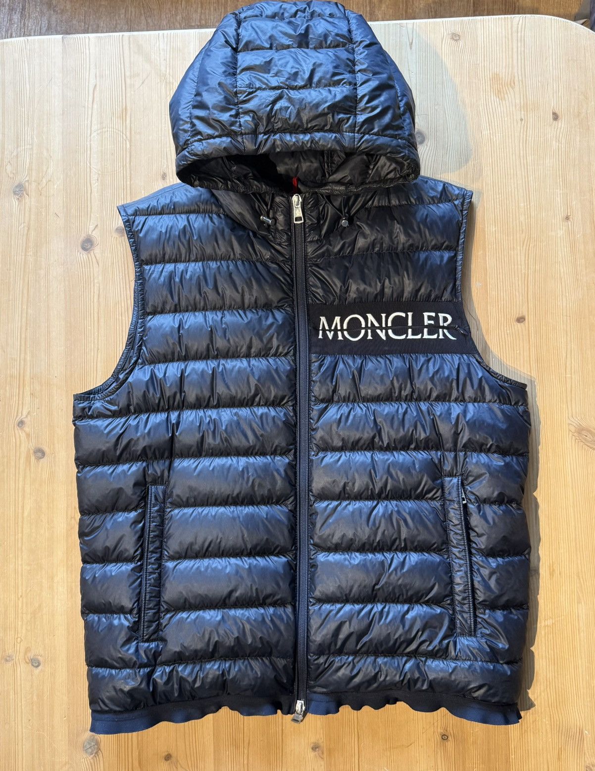 Moncler Laruns Gilet in Blue, Men's