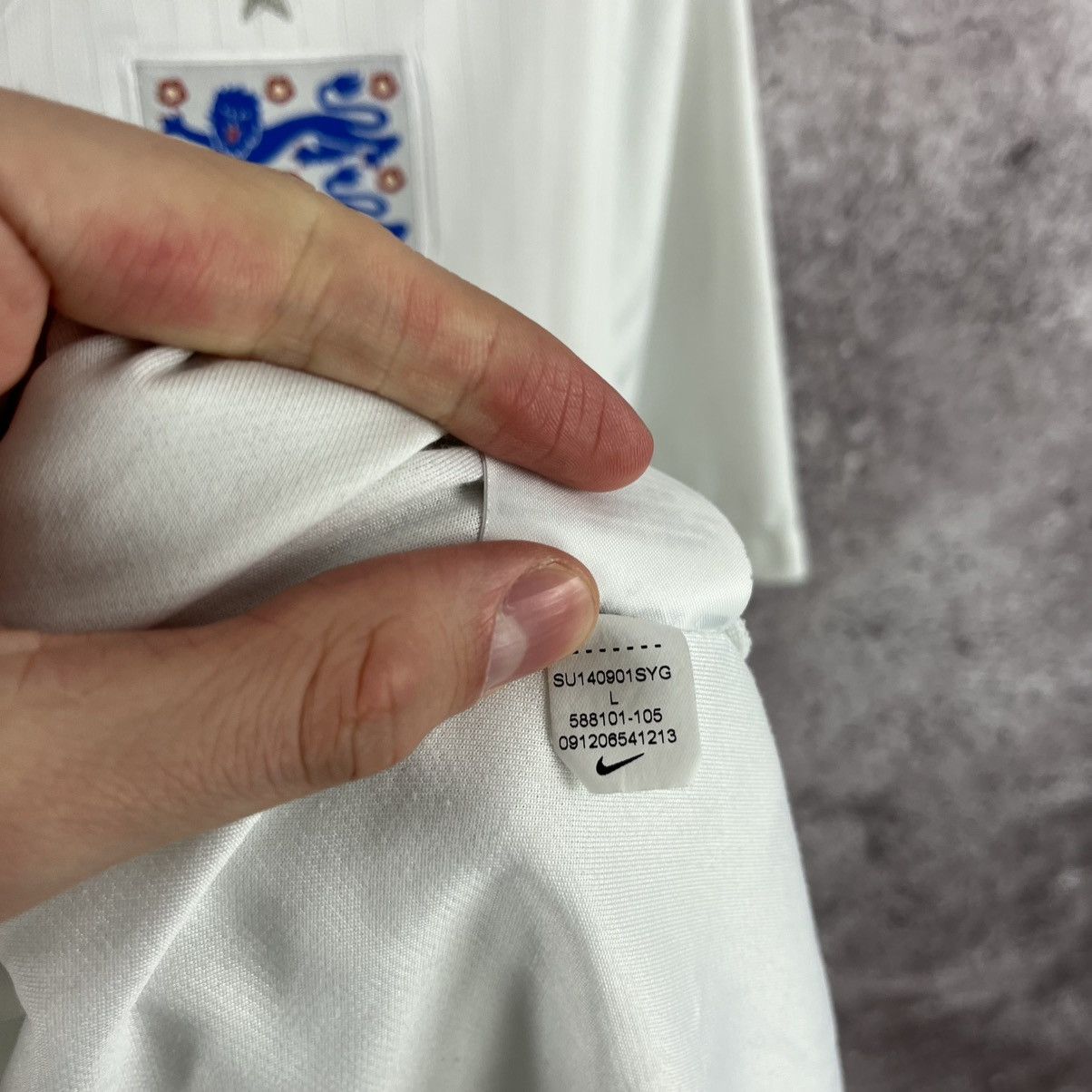 Nike Nike England National Team 2014/15 Home Jersey Size L Size US L / EU 52-54 / 3 - 11 Thumbnail