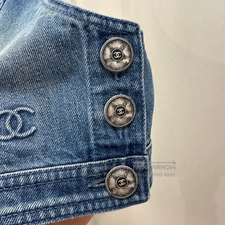 Chanel Chanel Camellia Logo Denim Vest Size XXS / US 00 / IT 34 - 6 Thumbnail