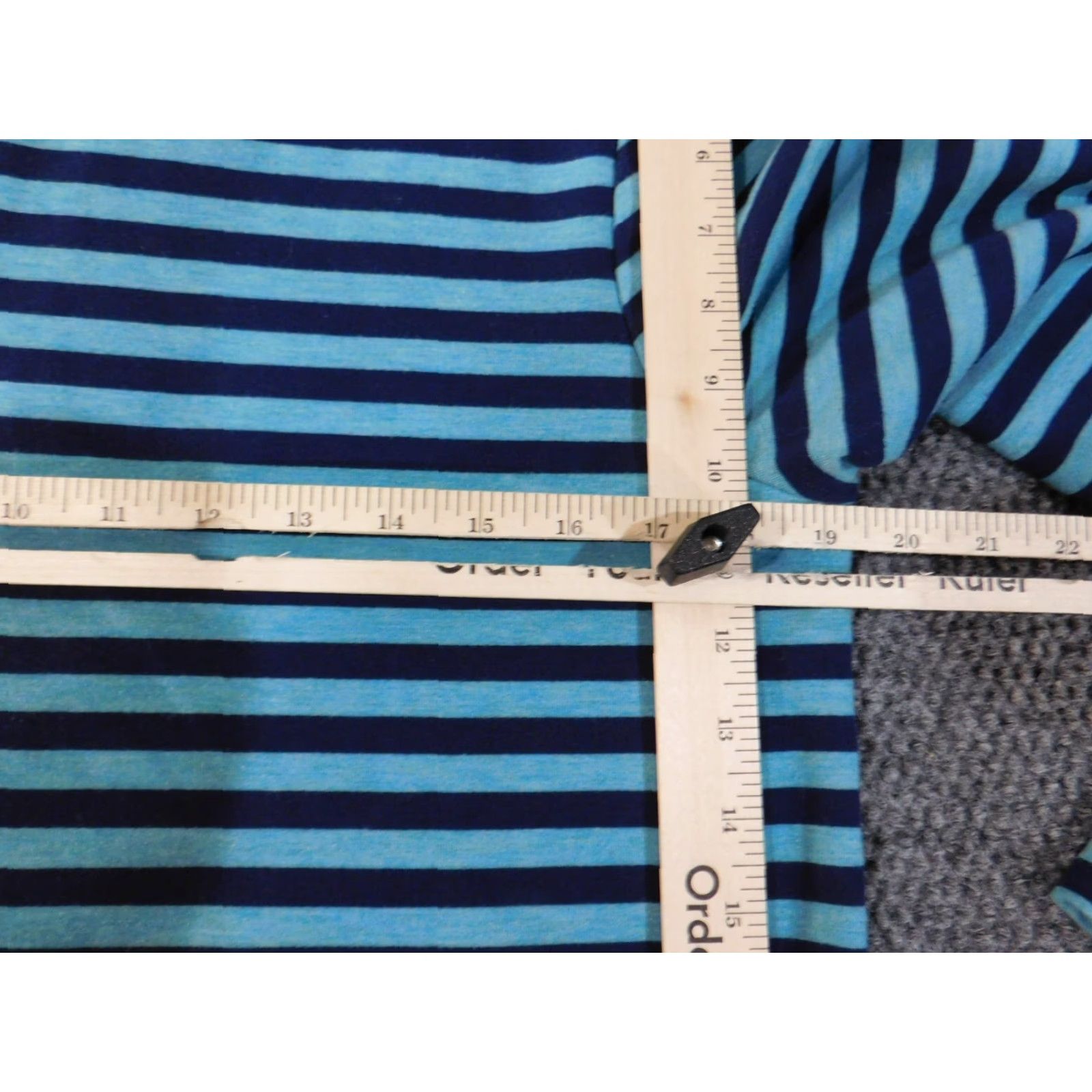 Vintage L.L. Bean Sweater Womens M Blue Striped Pullover Round Neck Outdoor Stretch Cable Knit Size M / US 6-8 / IT 42-44 - 6 Thumbnail