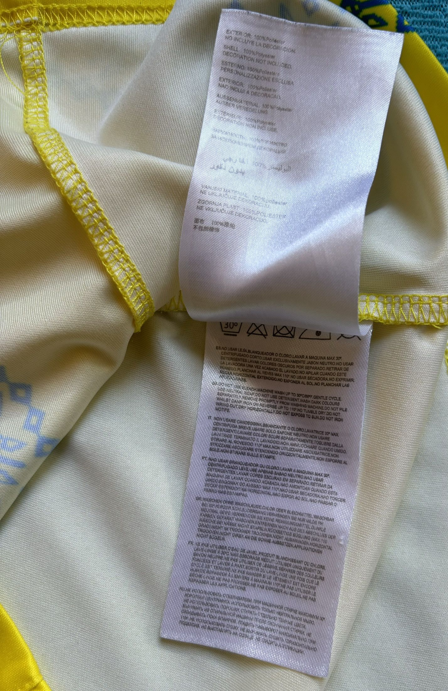 Joma Ukraine 2017 Joma Football Jersey size. S Size US S / EU 44-46 / 1 - 13 Thumbnail