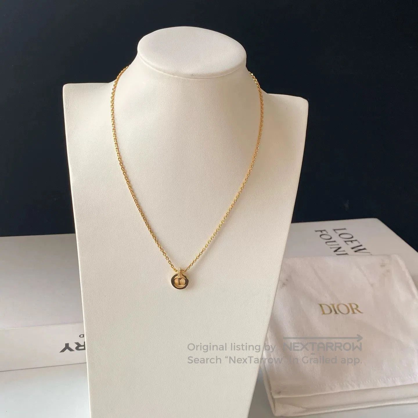 Dior Dior Gold Circle Diamond Necklace. Size ONE SIZE - 2 Thumbnail