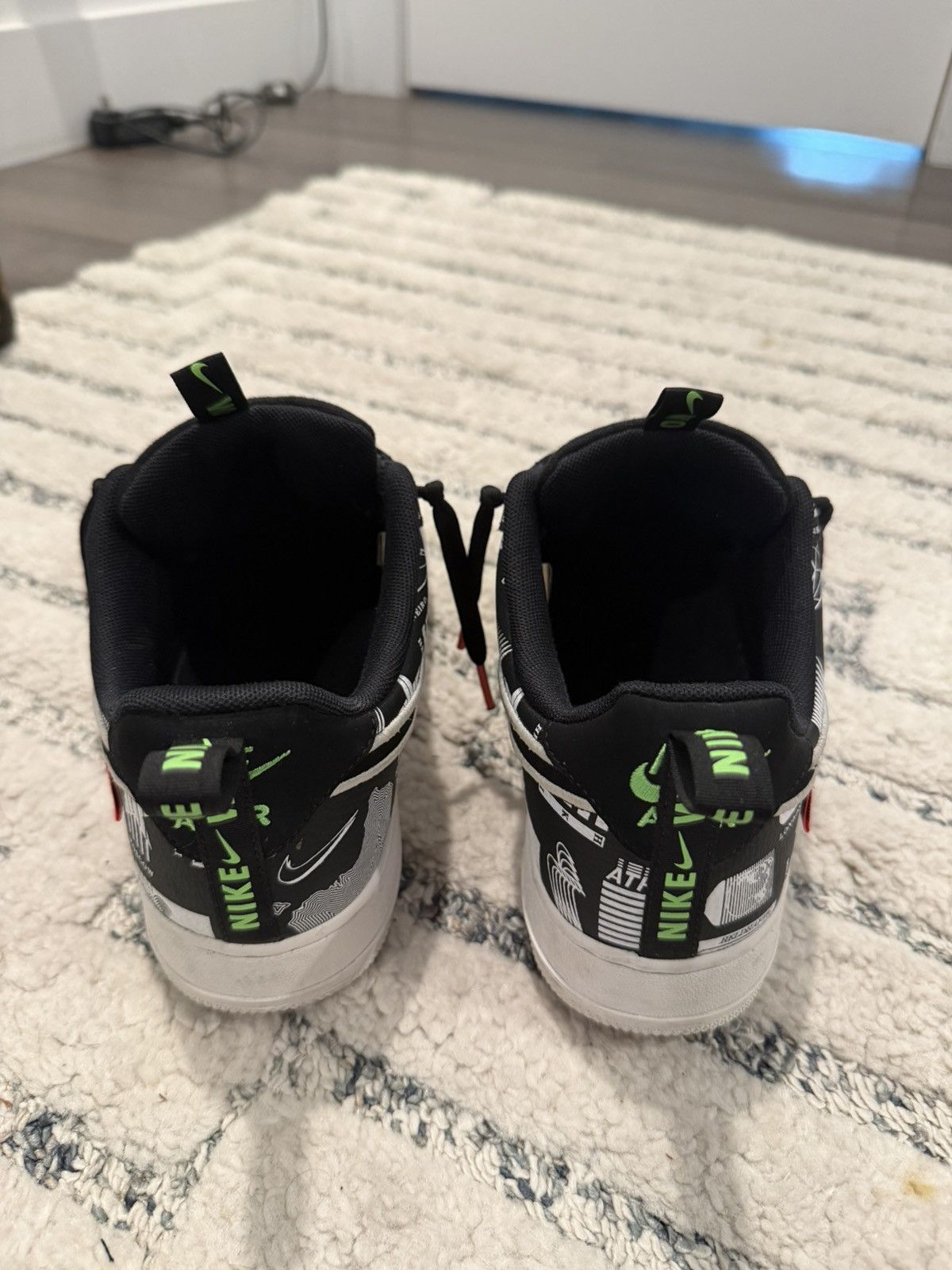 Nike Nike AF1 “WORLDWIDE” Size US 9 / EU 42 - 3 Thumbnail