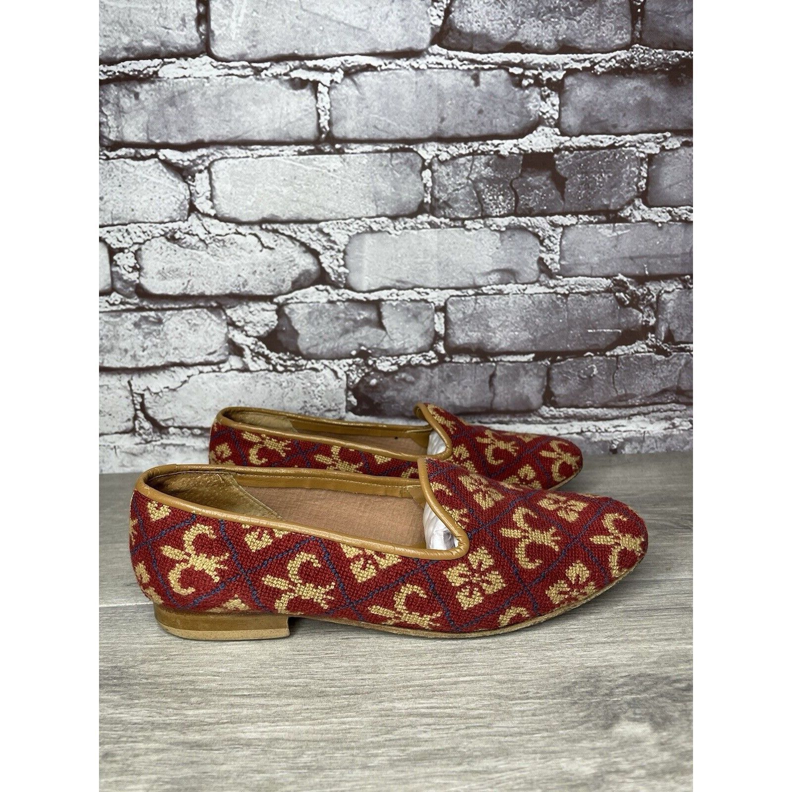 Other Zalo Red Fabric Gold Pattern Slip On Needle Loafers Shoes Wo Size US 7.5 / IT 37.5 - 5 Thumbnail