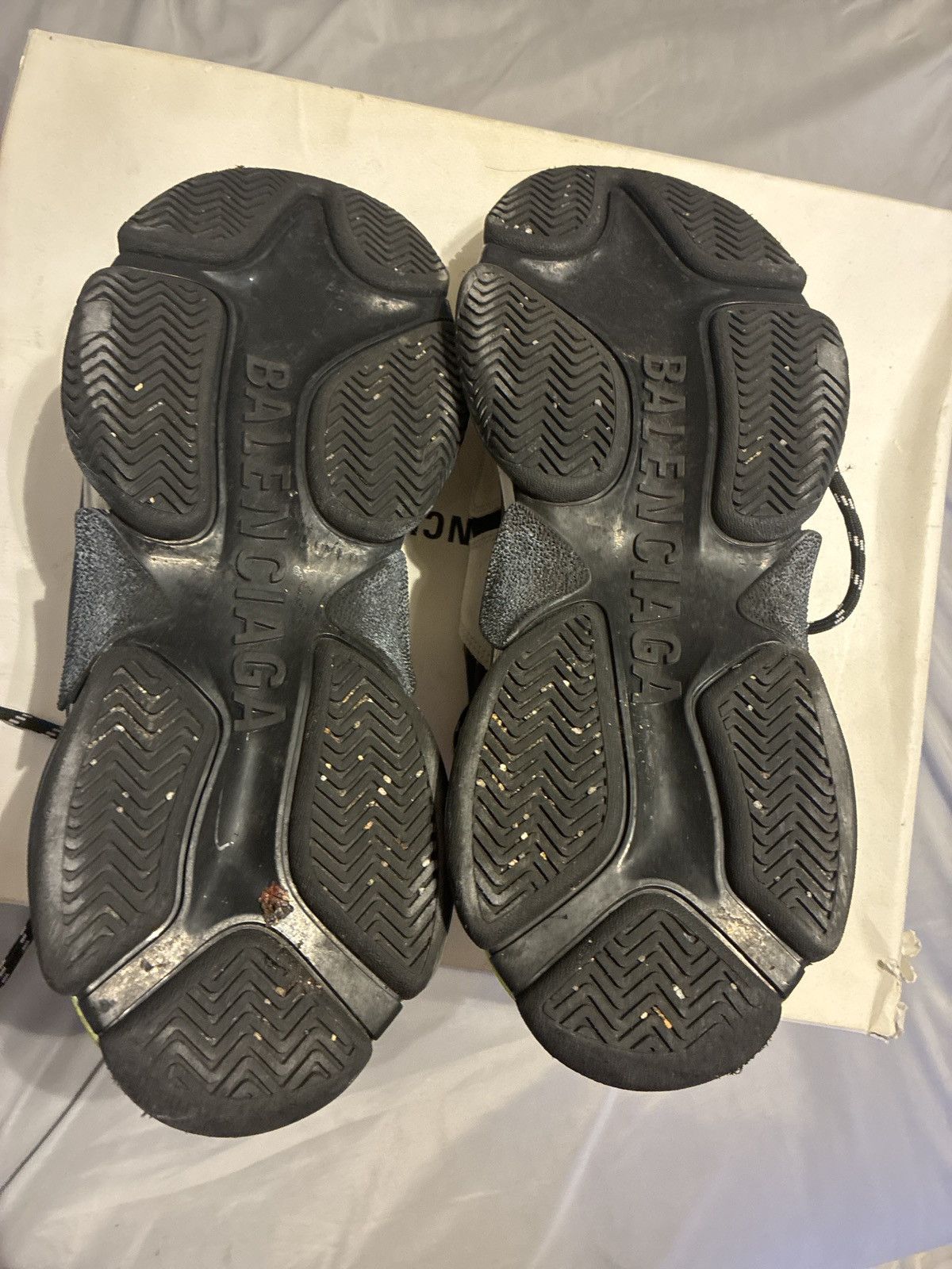 Balenciaga Triple S Size US 10 / EU 43 - 8 Thumbnail