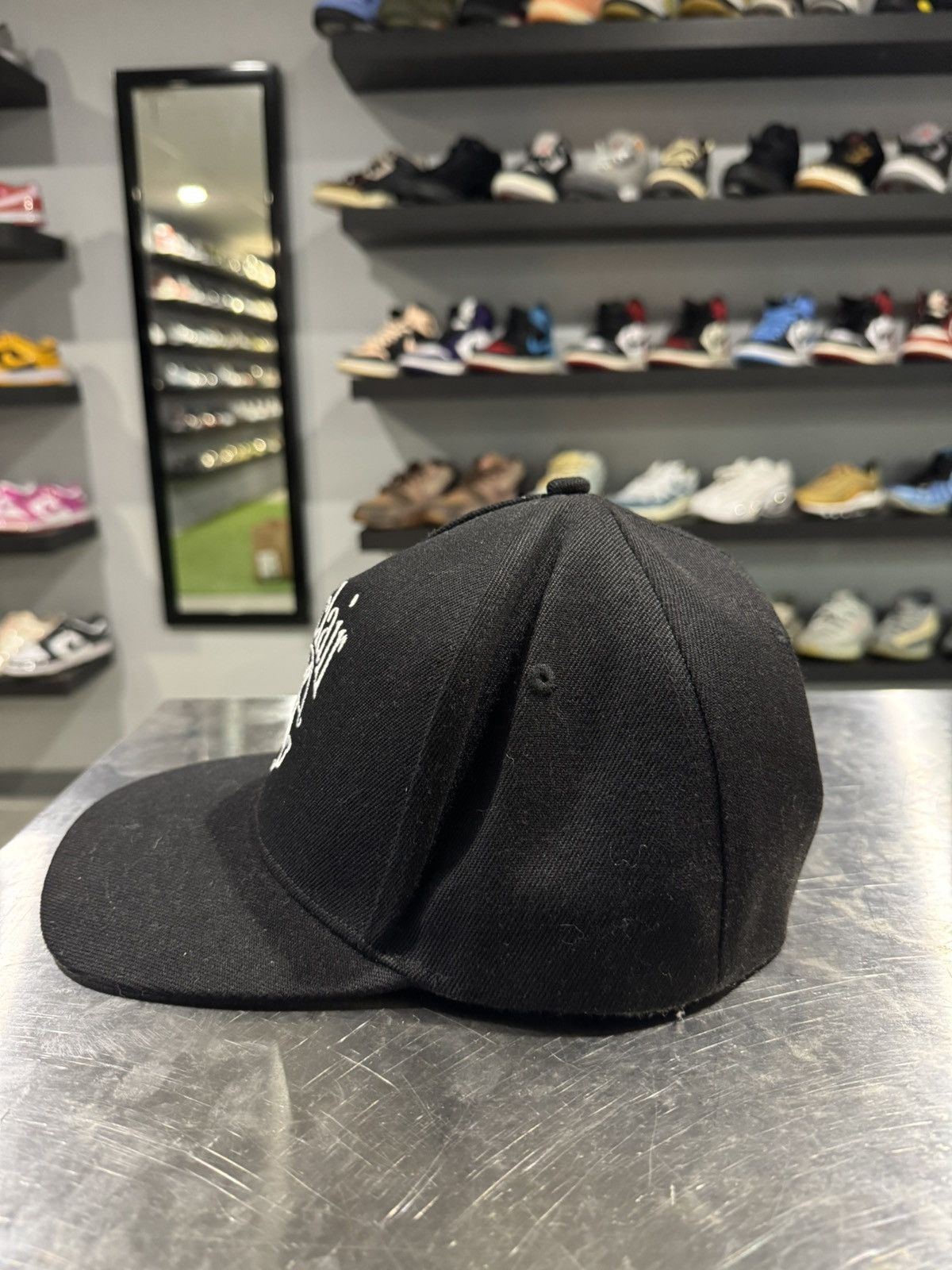 Sinclair Global Sinclair Global Escargot Trucker Hat Size ONE SIZE - 2 Thumbnail