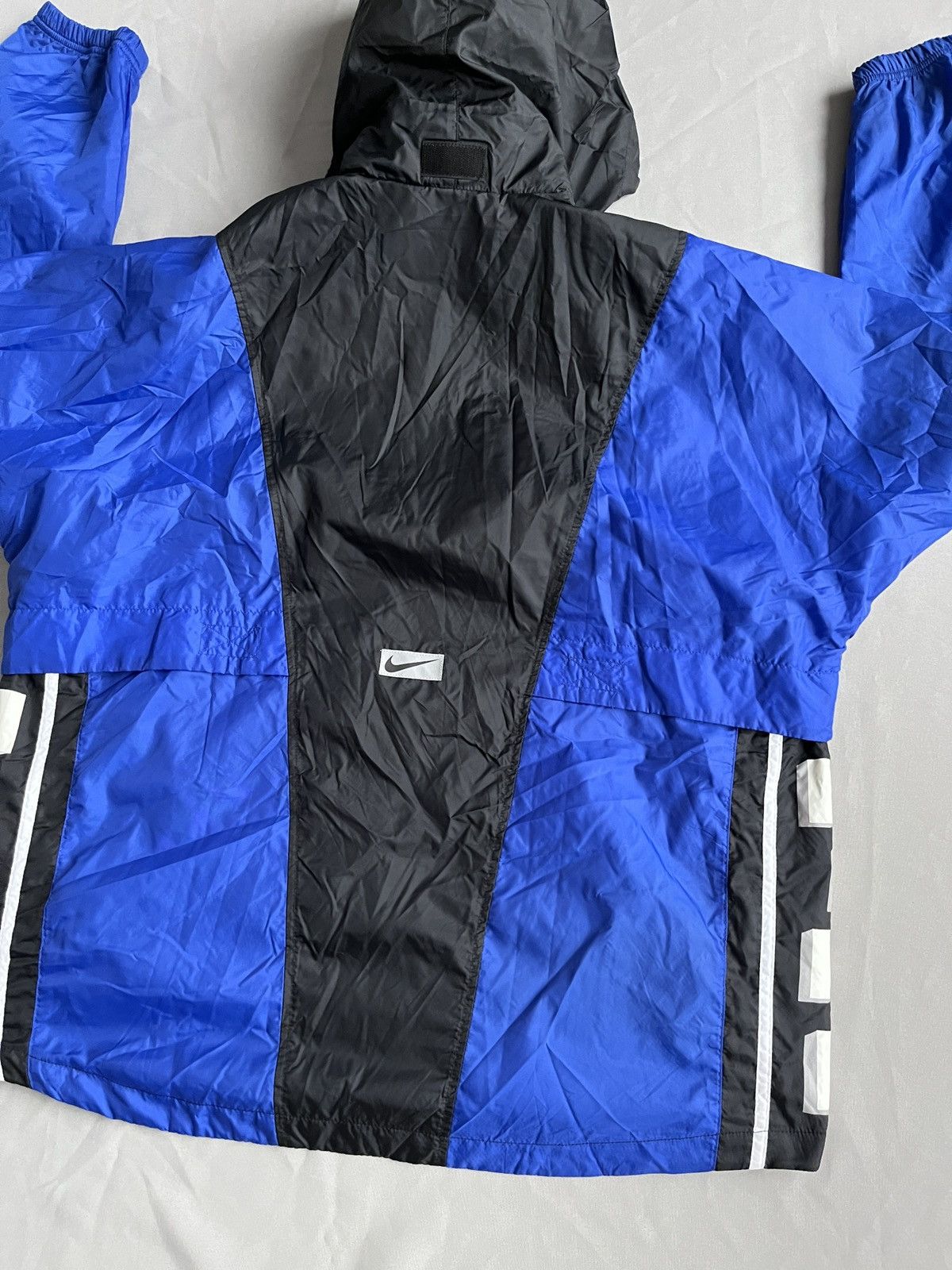 Nike Nike 90's Vintage Blue Light Windbreaker Big Logo Jacket Size US XL / EU 56 / 4 - 16 Thumbnail