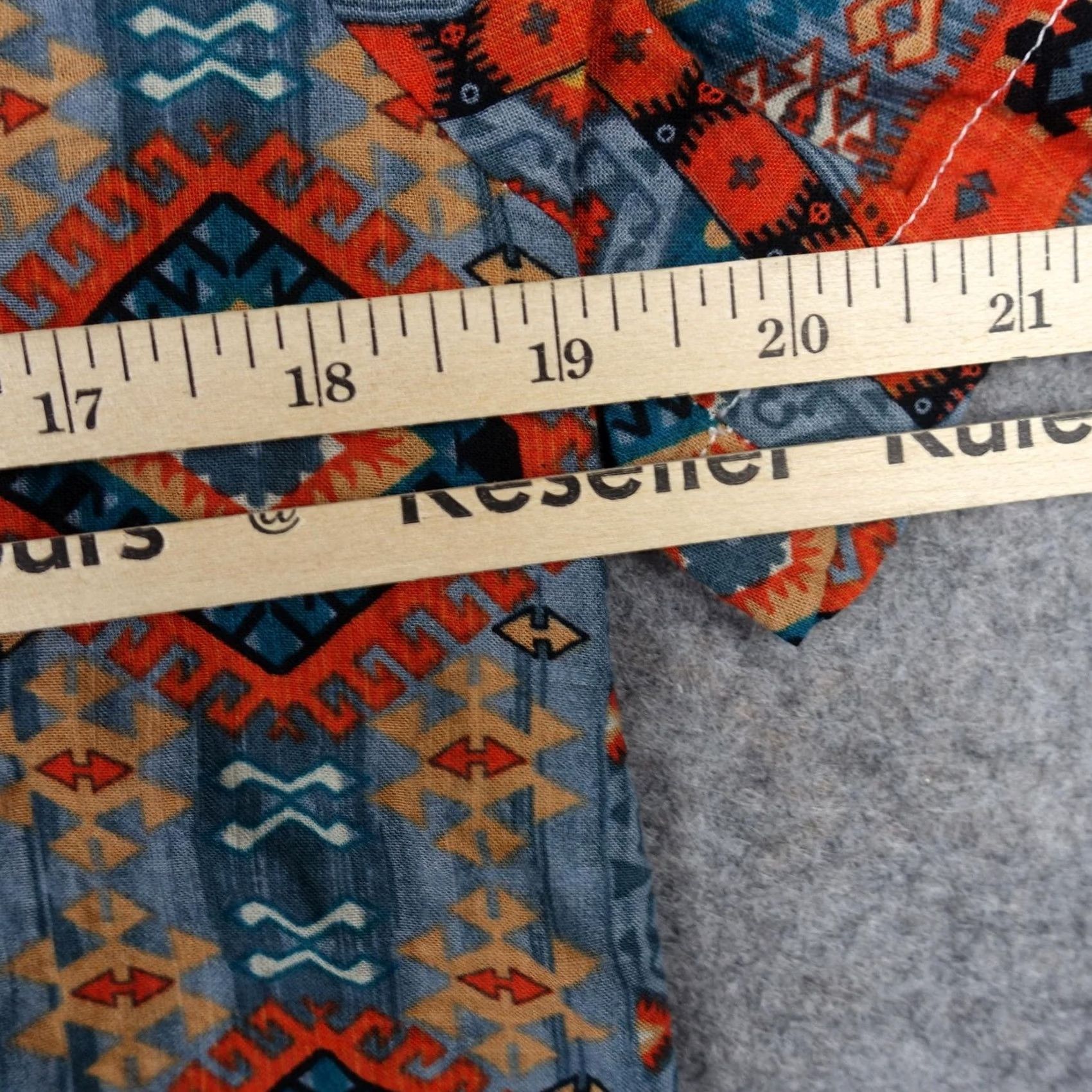 Vintage Vatpave Shirt Mens Small Blue Aztec Southwestern Tribal Geometric Button Up VTG Size US S / EU 44-46 / 1 - 5 Thumbnail