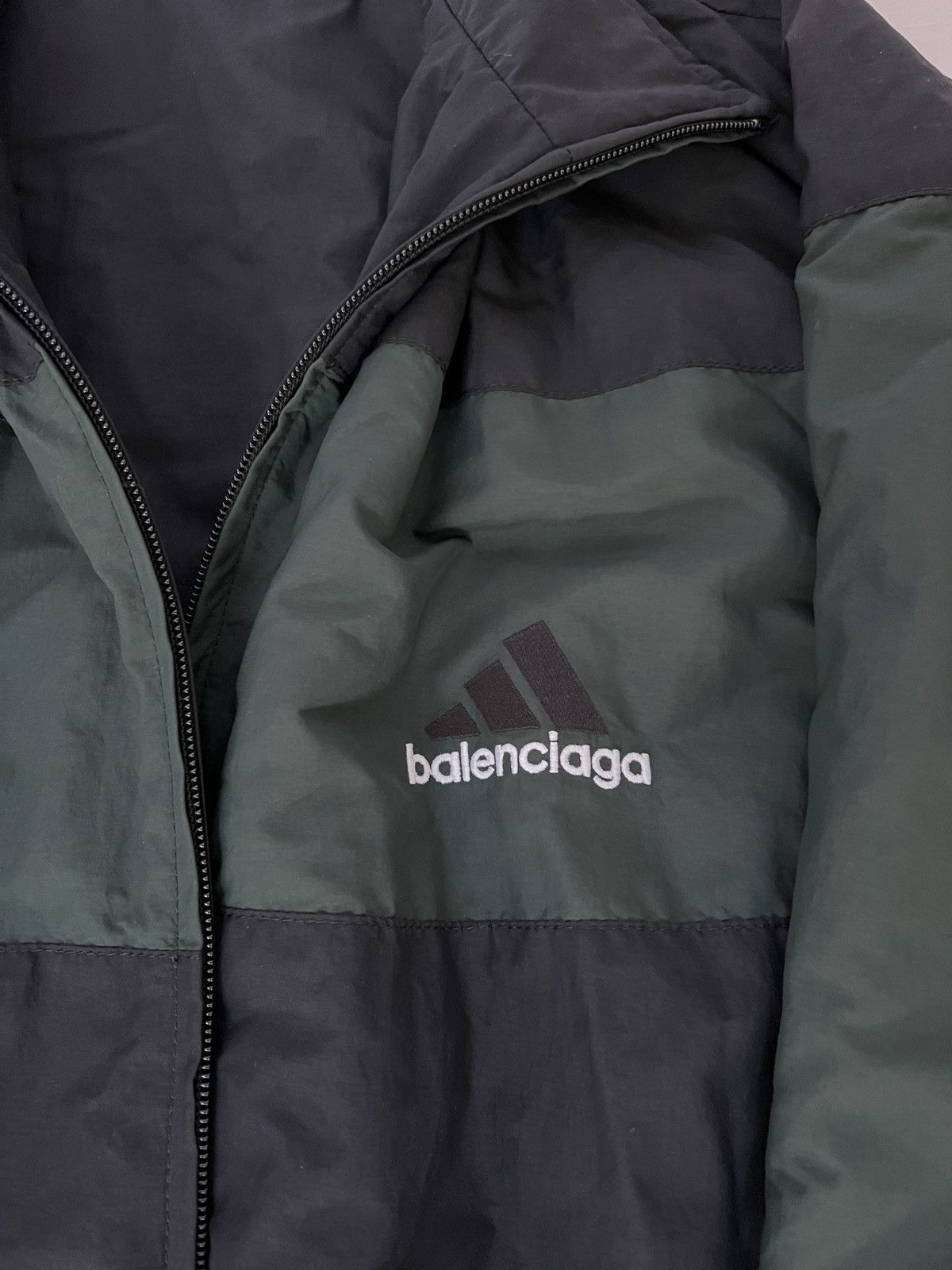 Adidas × Balenciaga *REVERSIBLE* Balenciaga x Adidas Jacket, two Jackets in one! Size US M / EU 48-50 / 2 - 12 Thumbnail