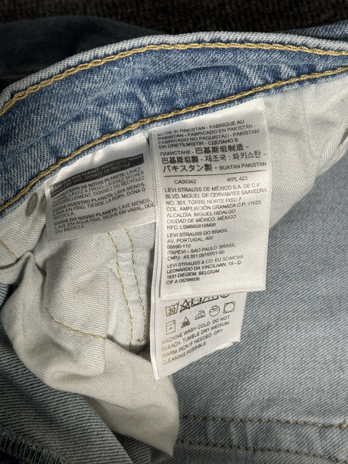Levi's × Levi's Vintage Clothing Levi’s 502 Men’s 36x32 Distressed Jeans Regular Fit Size US 36 / EU 52 - 6 Thumbnail