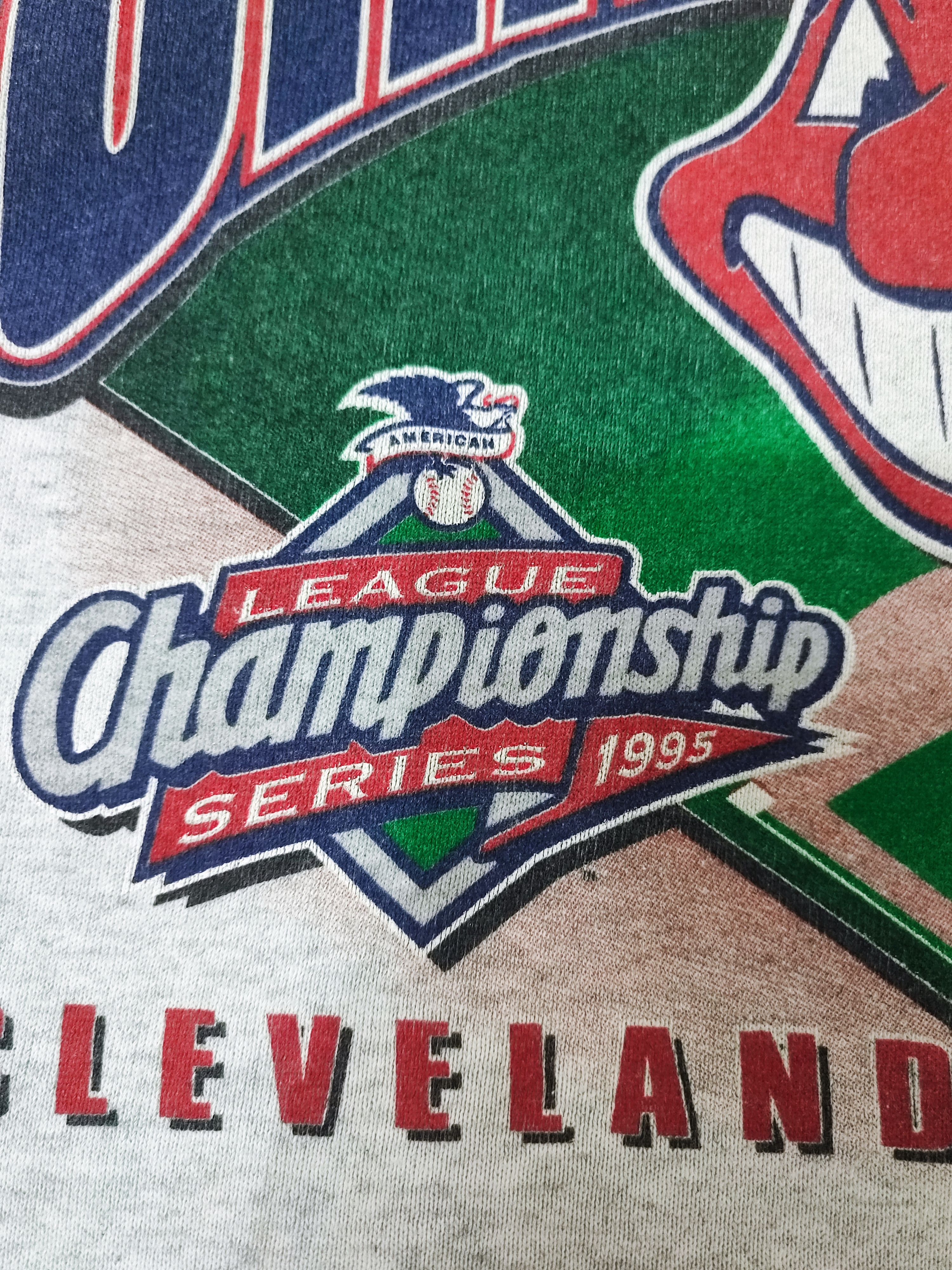 Vintage Vintage 1995 Cleveland Indians MLB Crewneck Sweatshirt Size US L / EU 52-54 / 3 - 6 Thumbnail