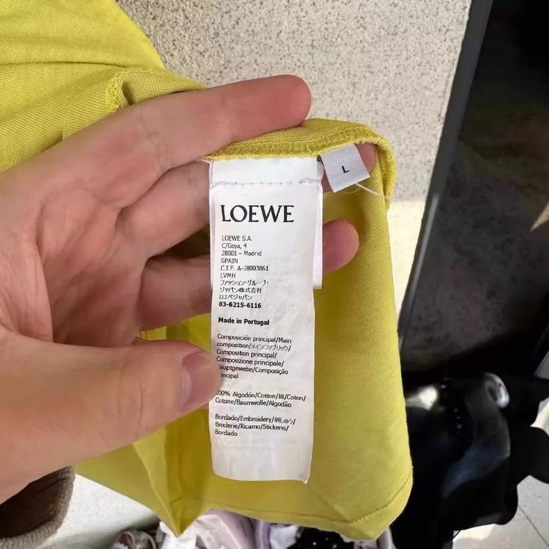 Loewe loewe yellow short sleeves 2504-Nextarrow Size US L / EU 52-54 / 3 - 4 Thumbnail