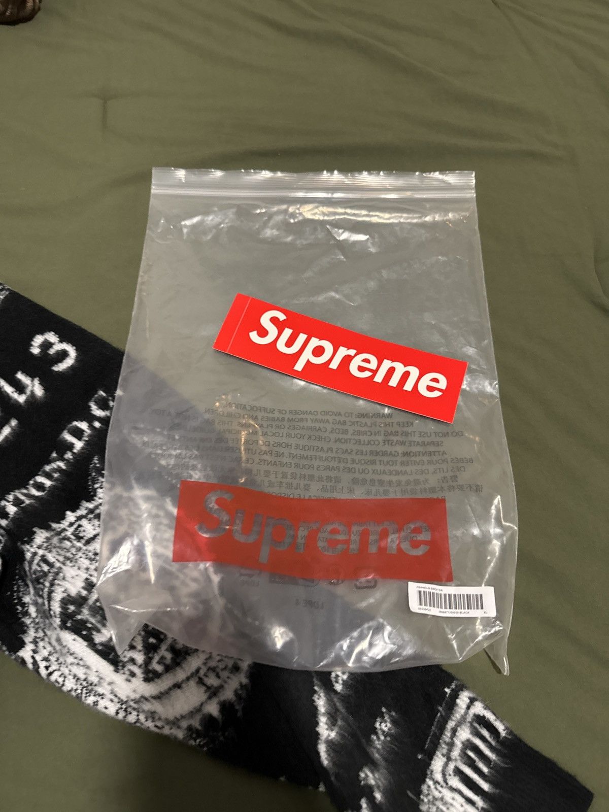 Supreme Money Sweater black size XL