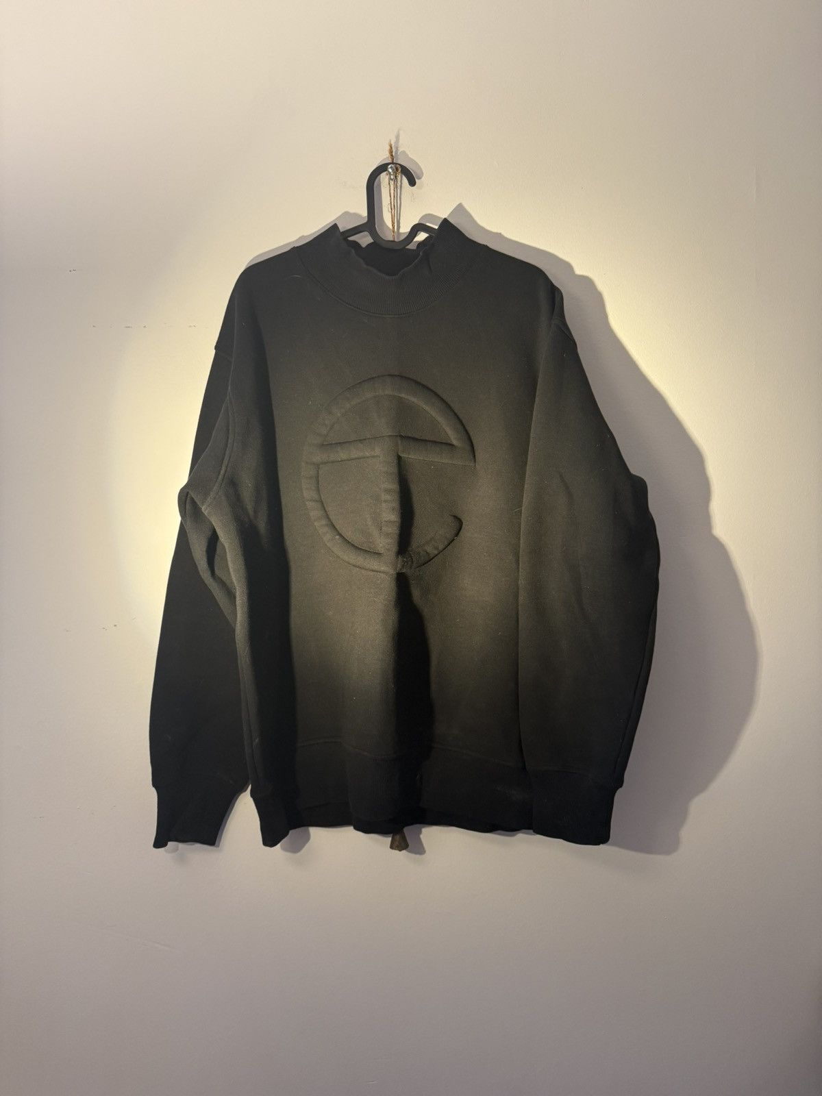 Telfar Telfar Embossed Sweatshirt Black Size US L / EU 52-54 / 3 - 1 Thumbnail