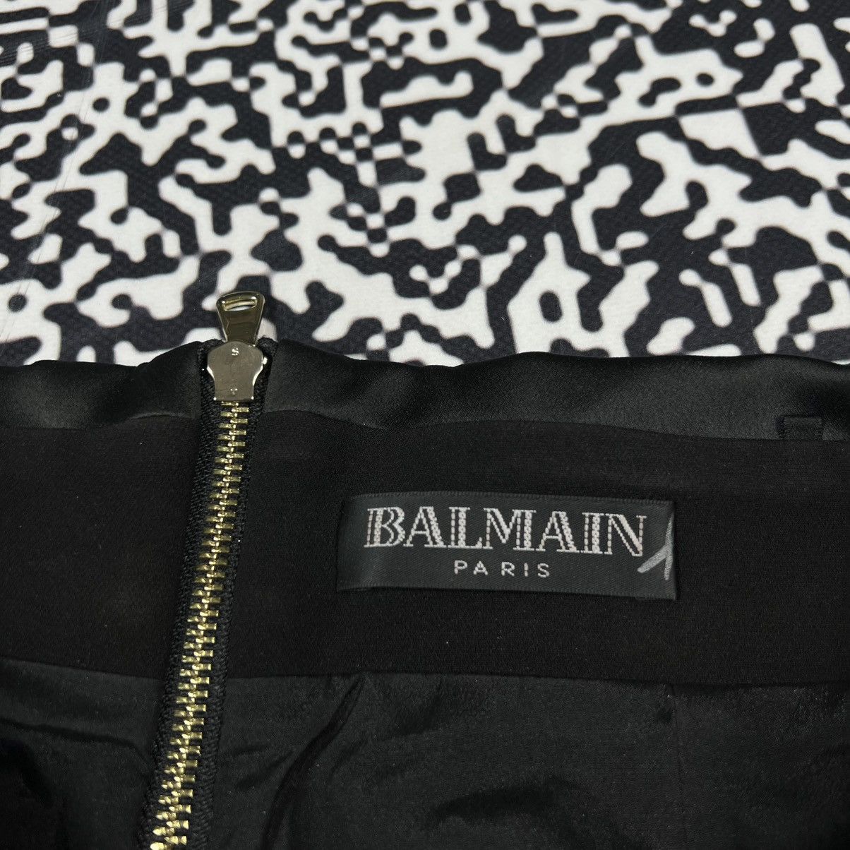 Balmain Balmain Doublure Lining Off The Shoulder Dress Luxury Style Size M / US 6-8 / IT 42-44 - 19 Thumbnail