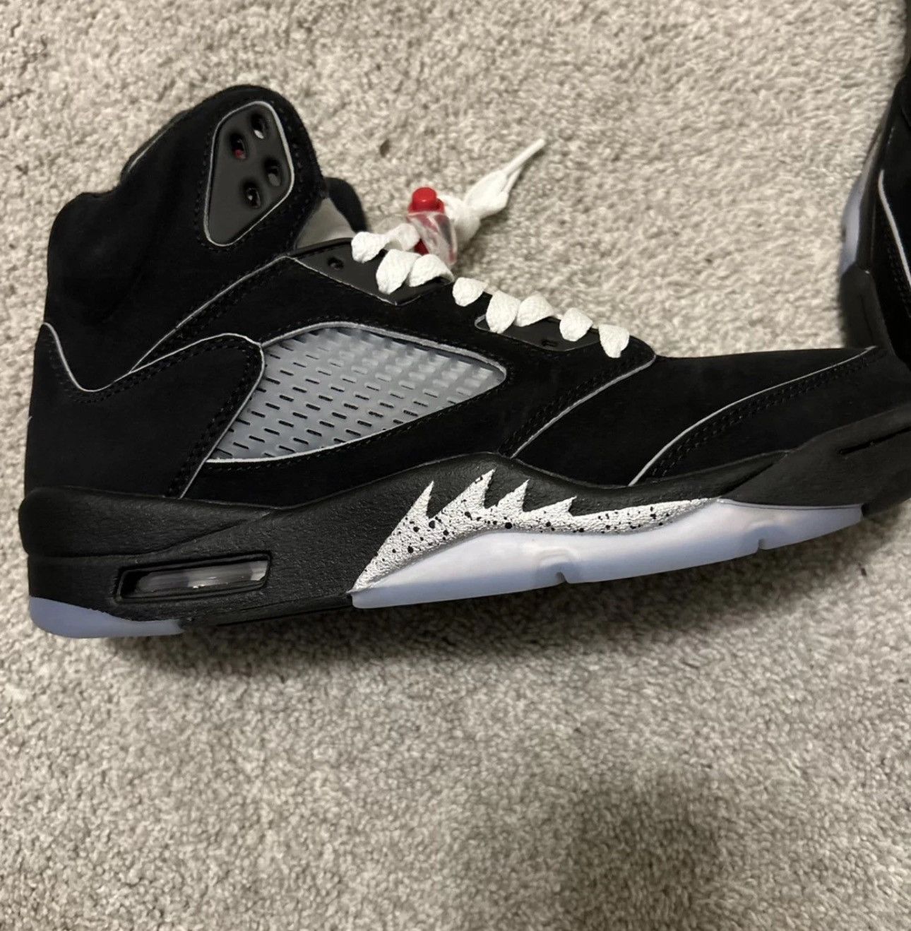 Jordan Brand Jordan 5 Black Metallic Size US 8 / EU 41 - 2 Thumbnail