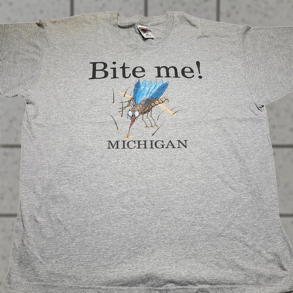 Fruit Of The Loom VINTAGE Mosquito Bite Me Michigan T-shirt Grey Nature Bug Vacation Men 2XL Mens Short Sleeve Crew Neck T-Shirt Regular Size 2XL Gray Size US XXL / EU 58 / 5 - 1 Thumbnail