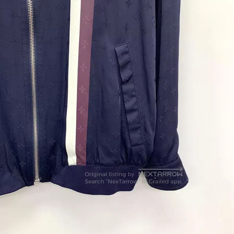 Louis Vuitton Louis Vuitton Dark blue stripe logo dark pattern presbyopi Size XS / US 0-2 / IT 36-38 - 4 Thumbnail