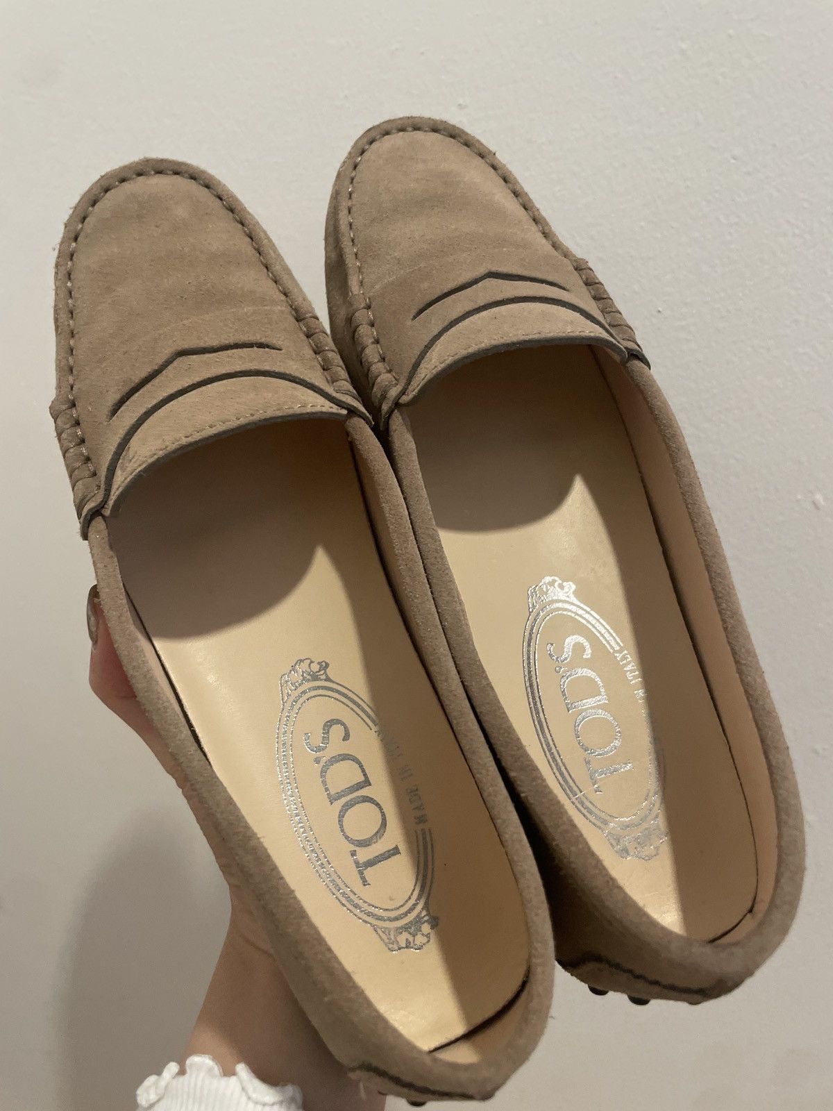 Tod's Tod's Gommino Driving Shoe size 35 (Italian sizing) Size US 5 / IT 35 - 1 Thumbnail